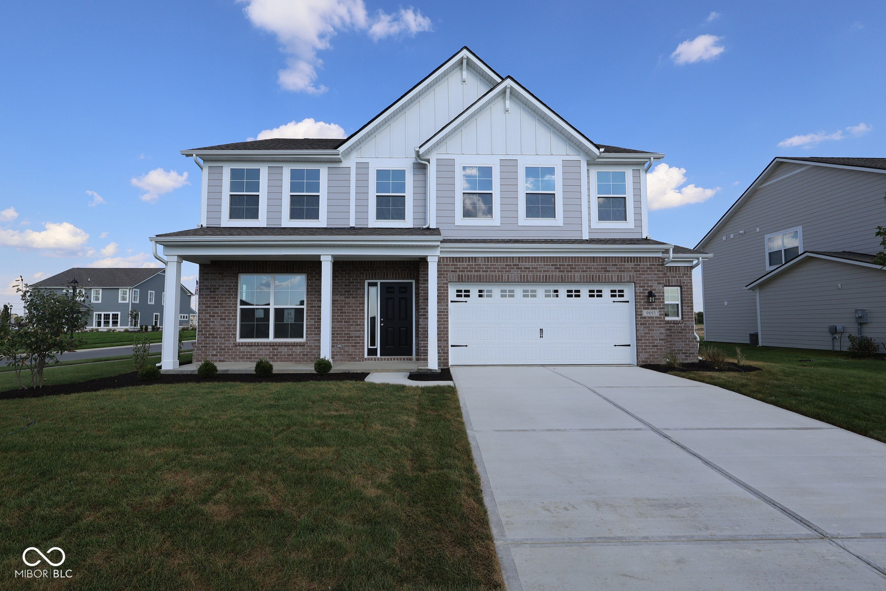 9893 Slater Drive Property Photo 1