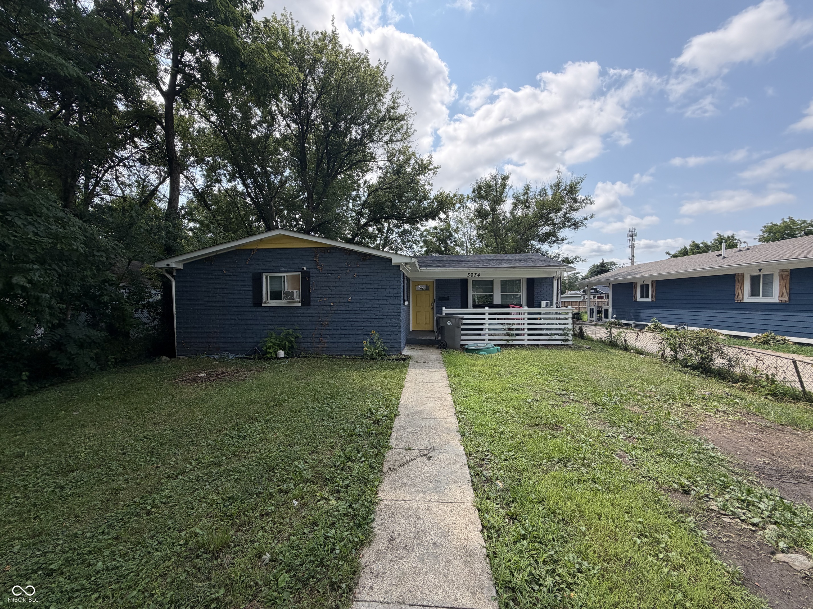 3634 N Butler Avenue Property Photo 1