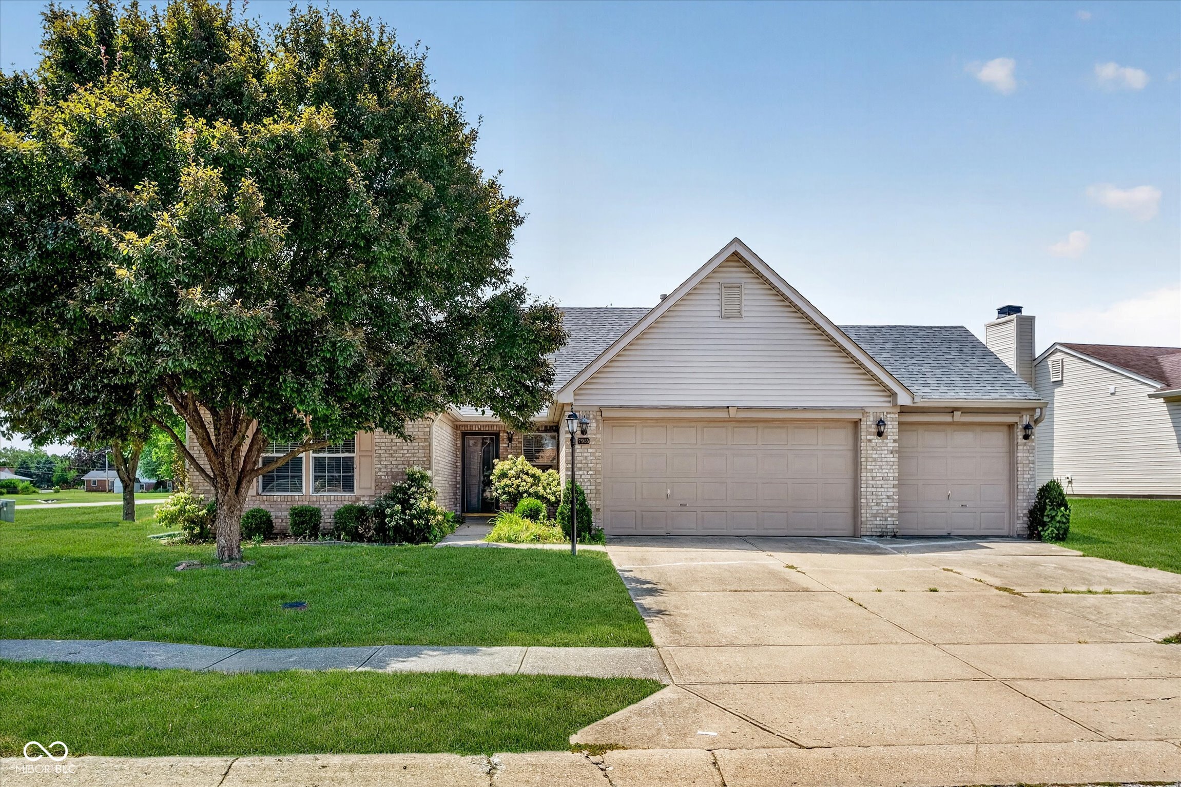 7955 Bent Willow Drive