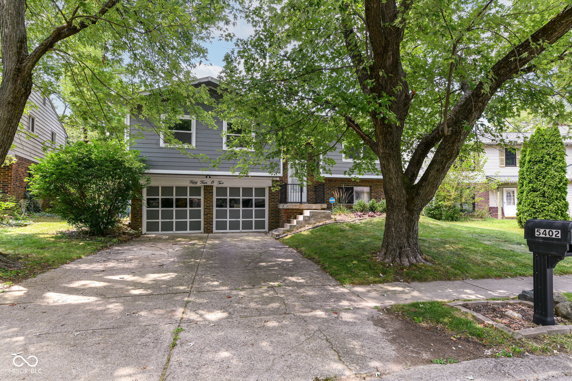 5402 Pappas Drive Property Photo 1