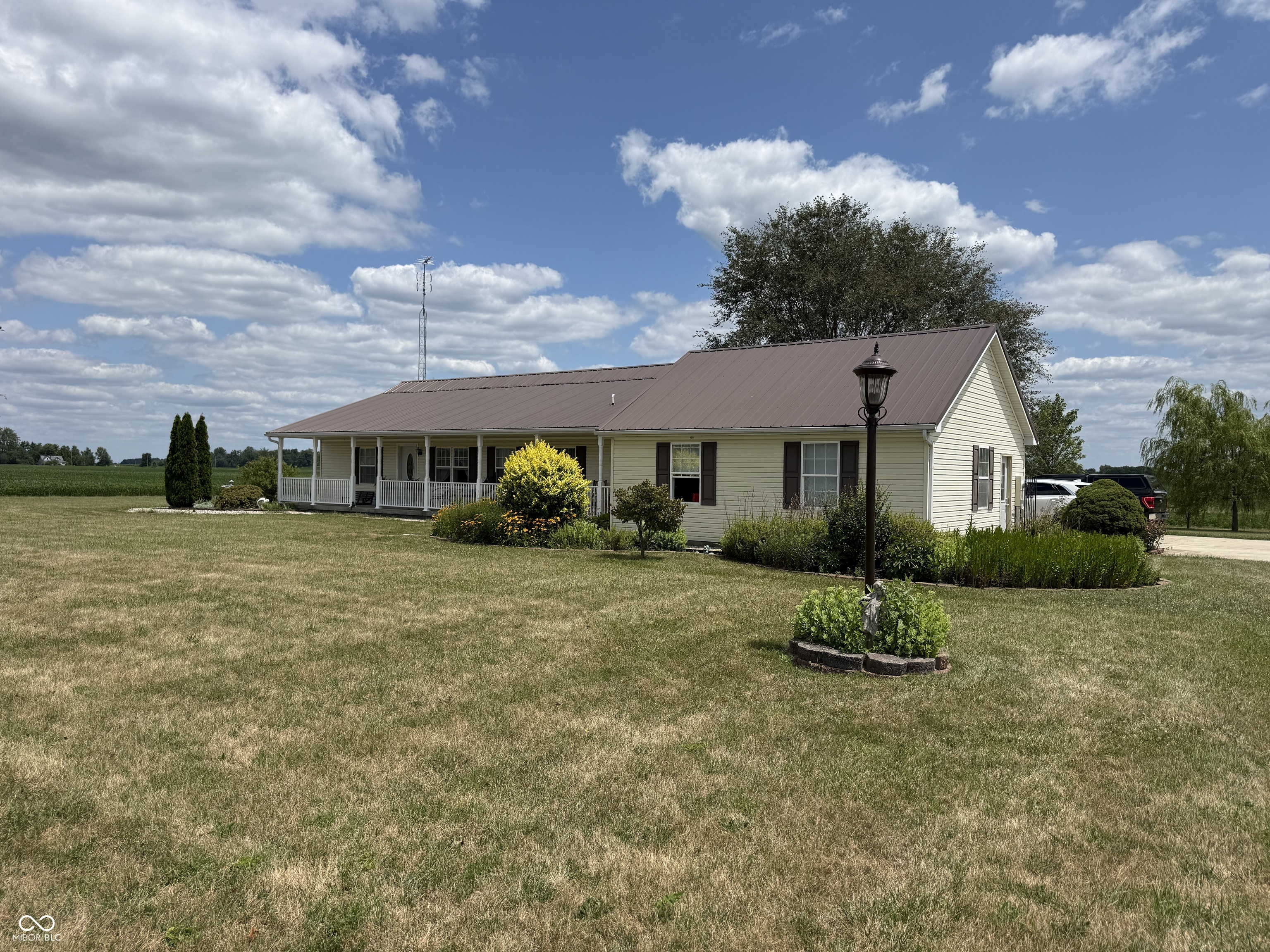 16234 N State Road 9 Property Photo 1