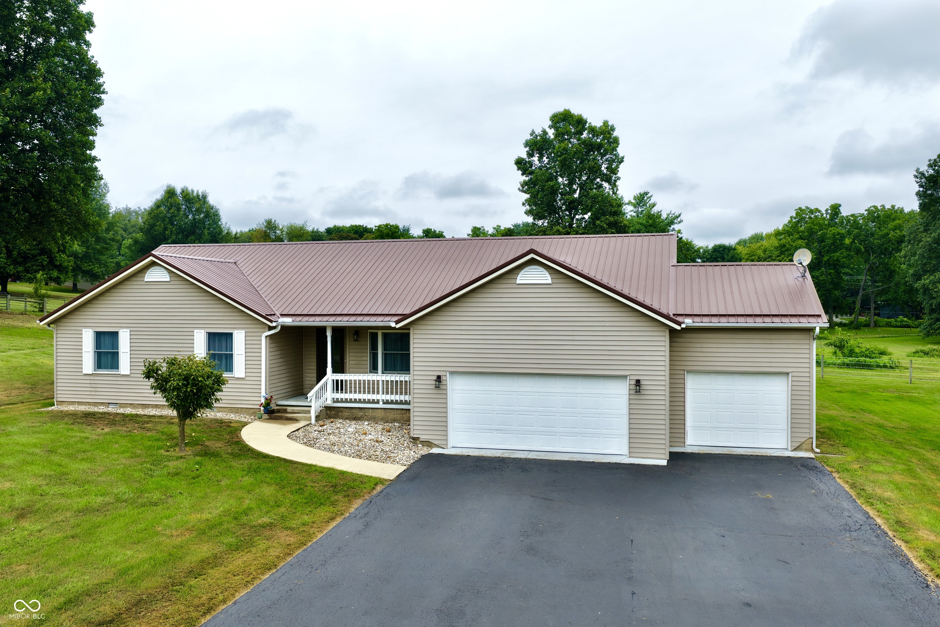 4435 Ellington Court Property Photo 1
