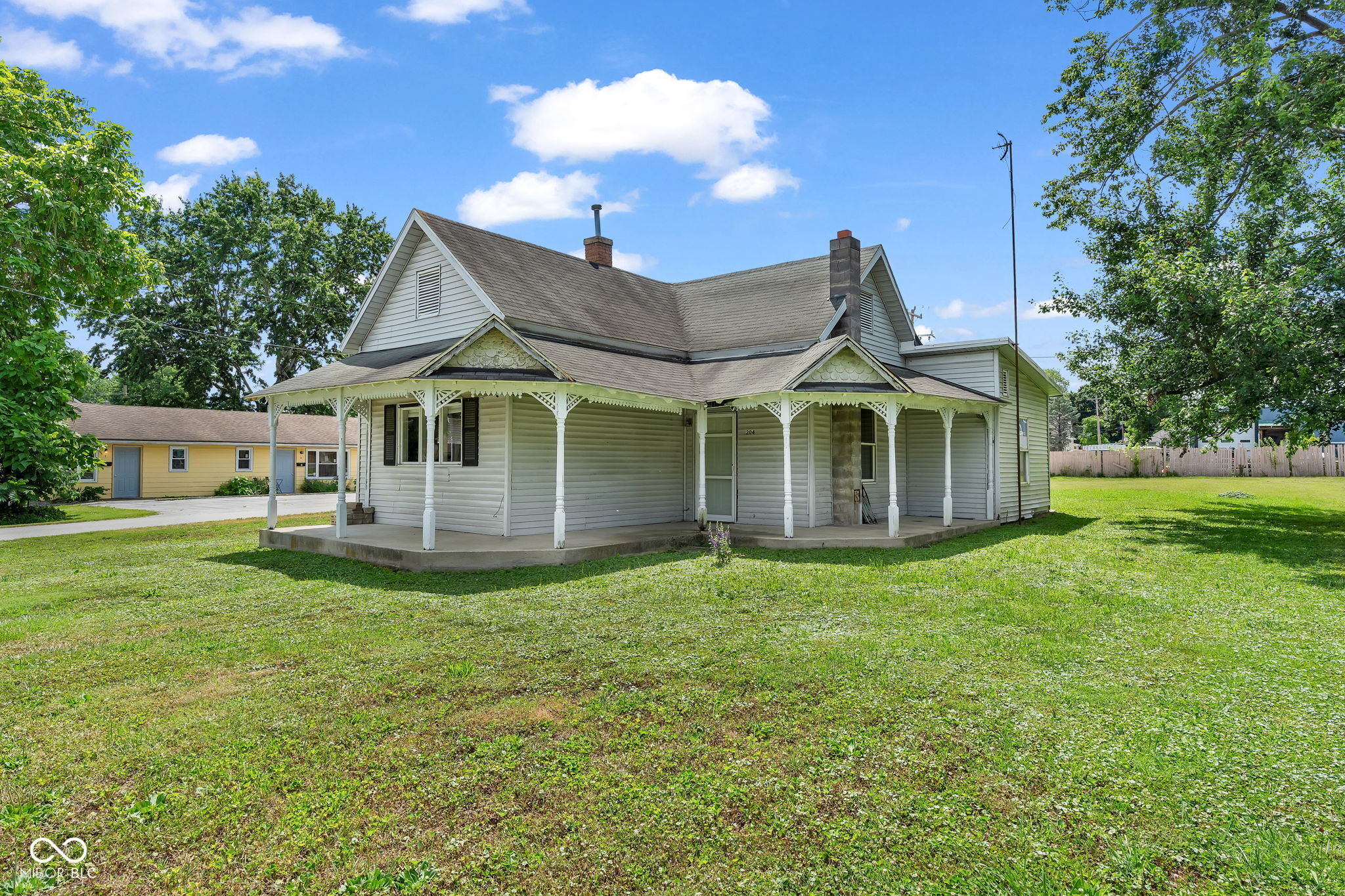 204 S Lafayette Street Property Photo 1