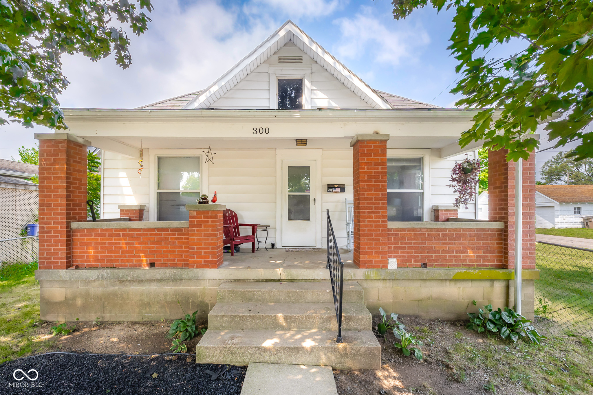 300 Hege Avenue Property Photo 1