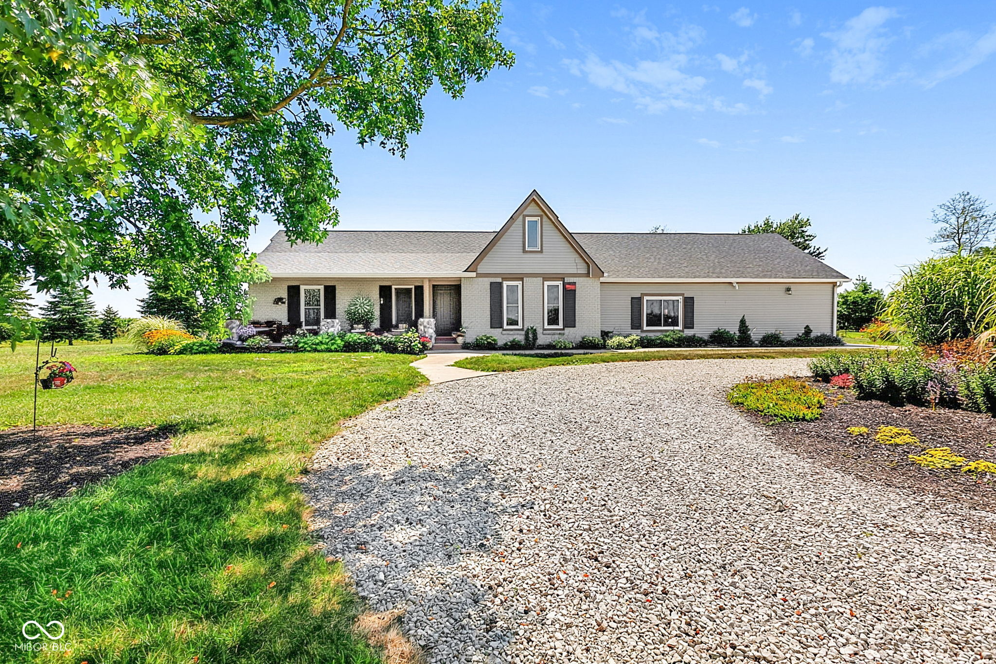 4720 S 50 Road Property Photo 1