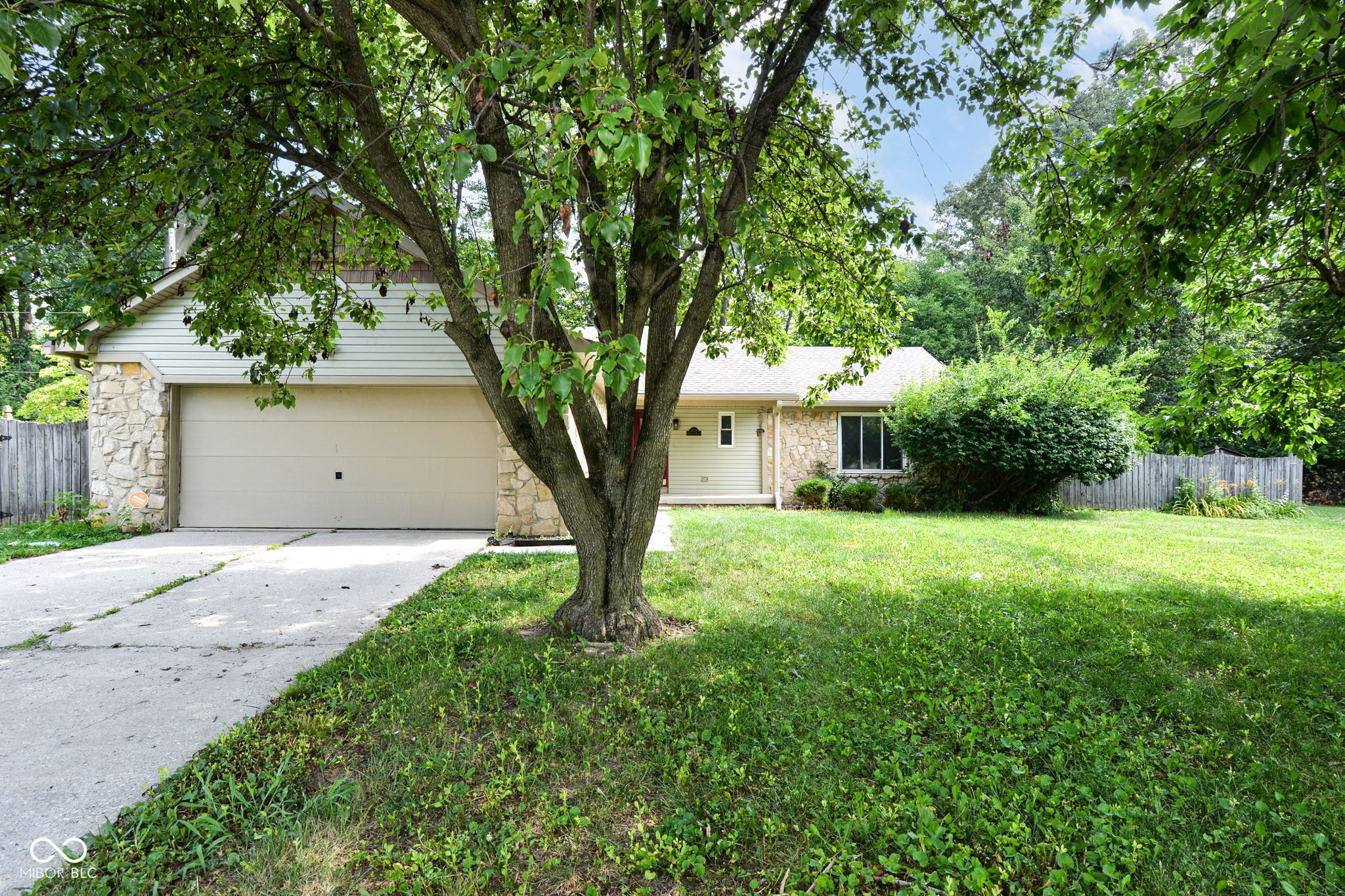 6830 Westdrum Road Property Photo 1