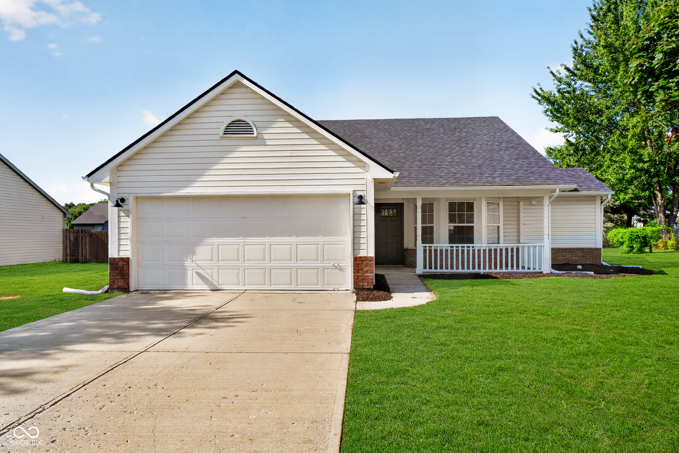 5602 Pine Hill Drive Property Photo 1