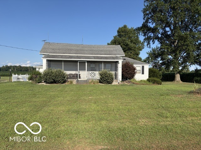 3284 N Henderson Property Photo 1