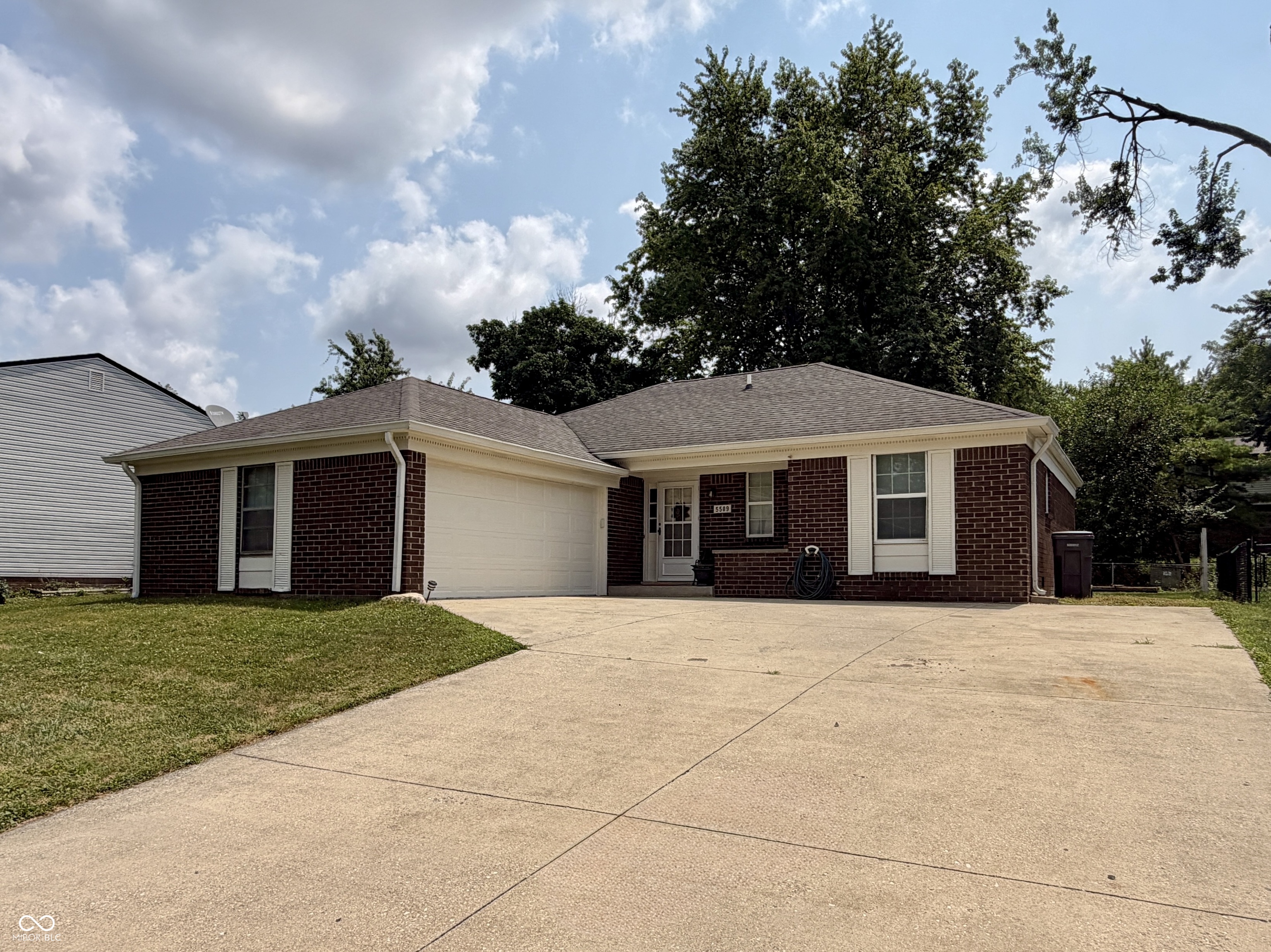 5509 Sleet Drive Property Photo 1