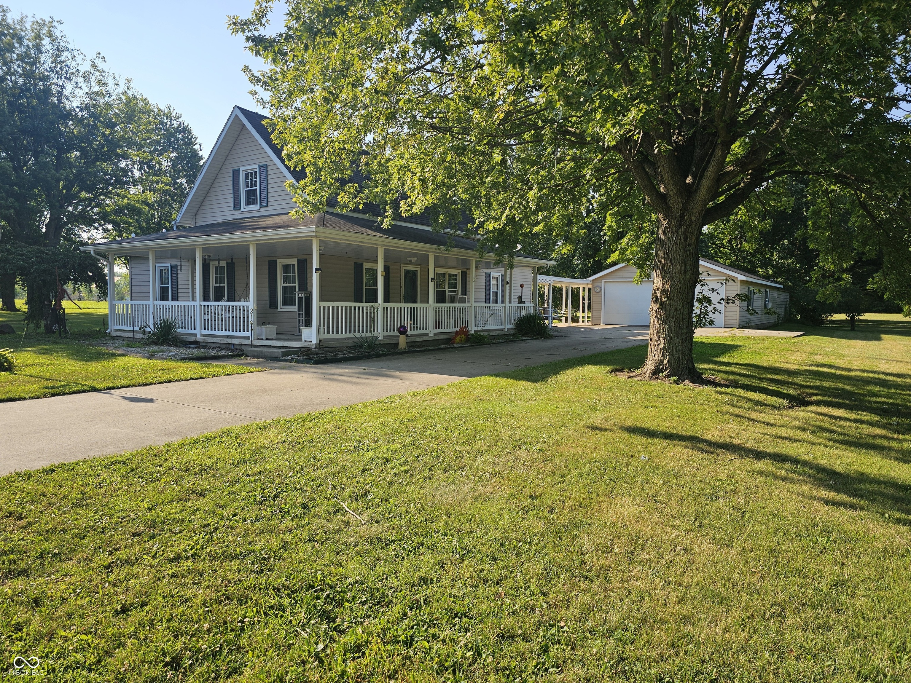 2163 E 1700 Road Property Photo 1