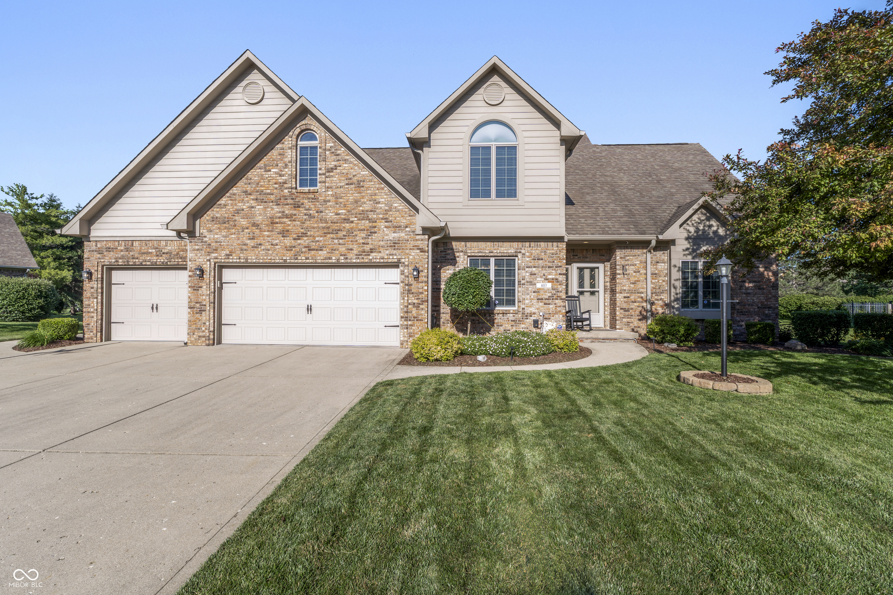 1187 Forest Commons Drive Property Photo 1
