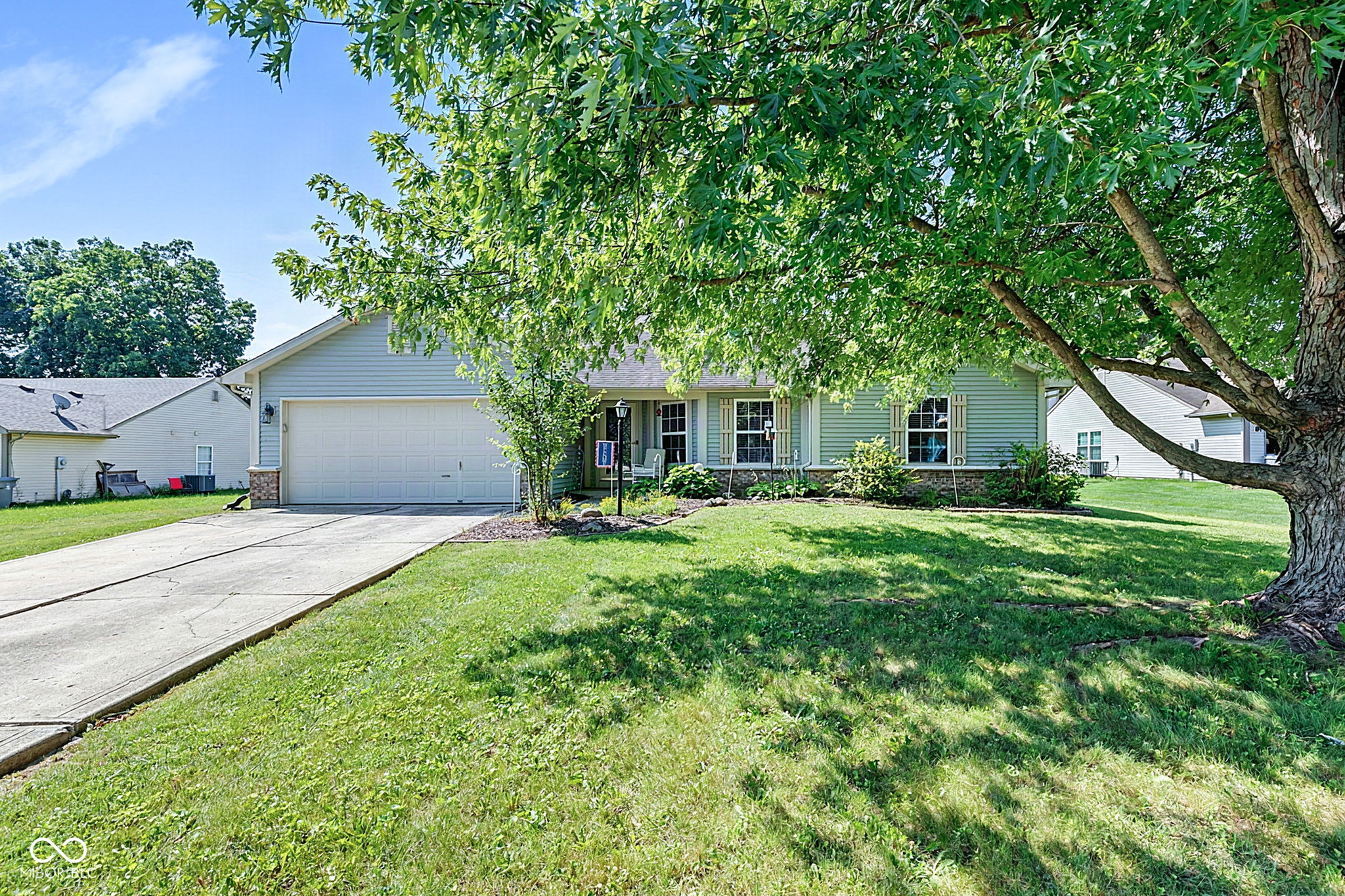 5153 Pine Hill Drive Property Photo 1