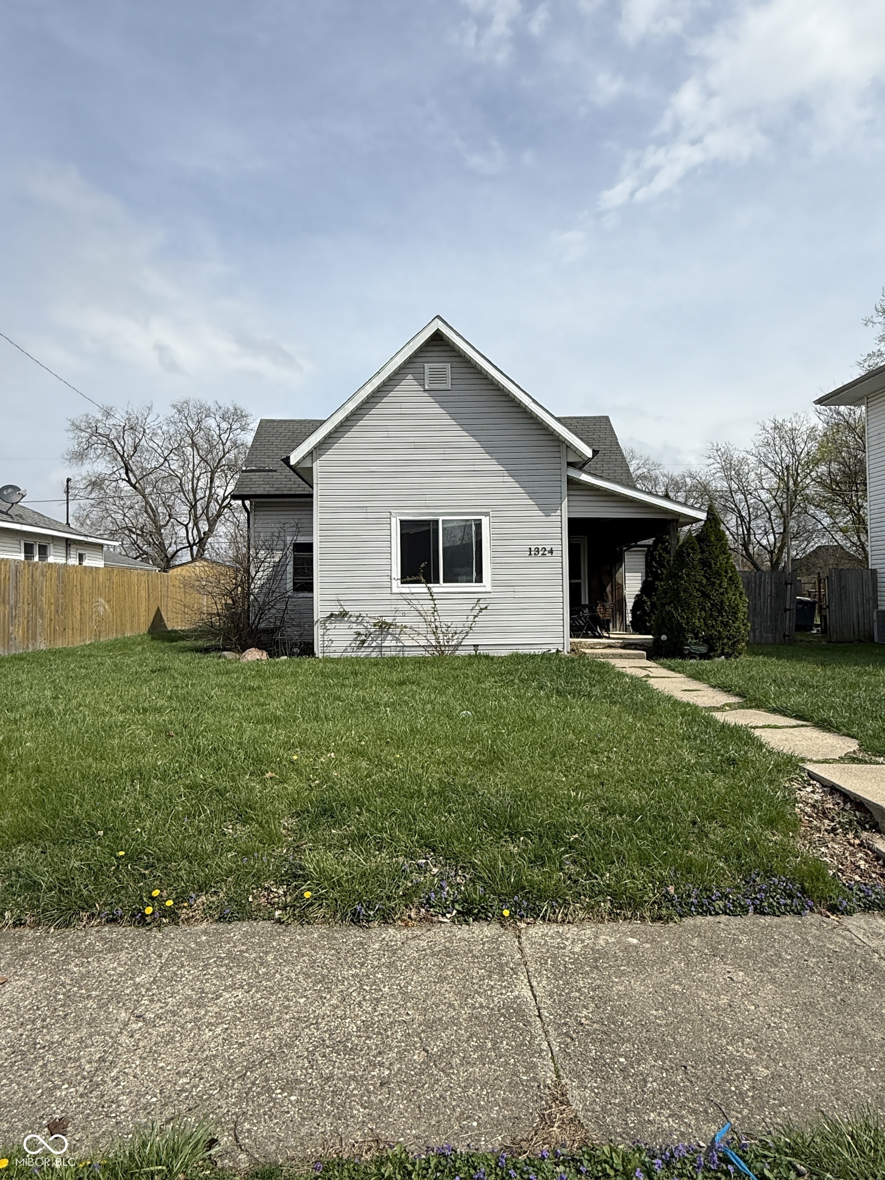 1324 N McCann