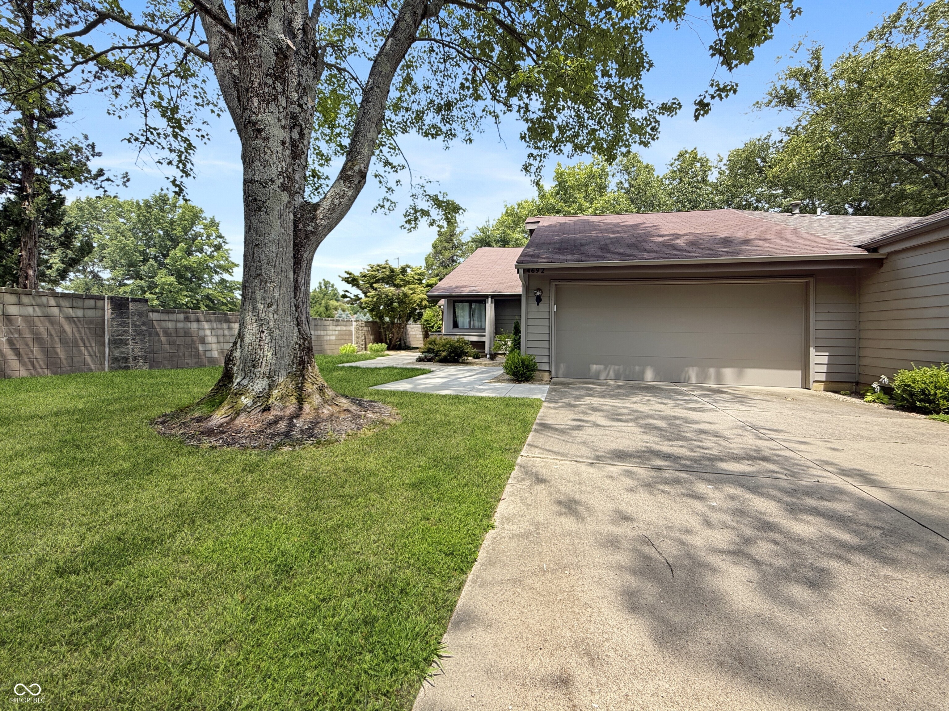 4692 Carya Square Property Photo 1