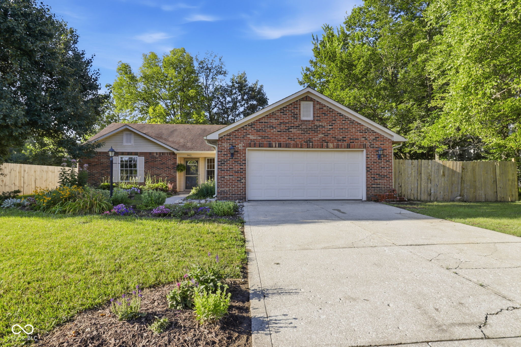 5443 Pine Hill Drive Property Photo 1