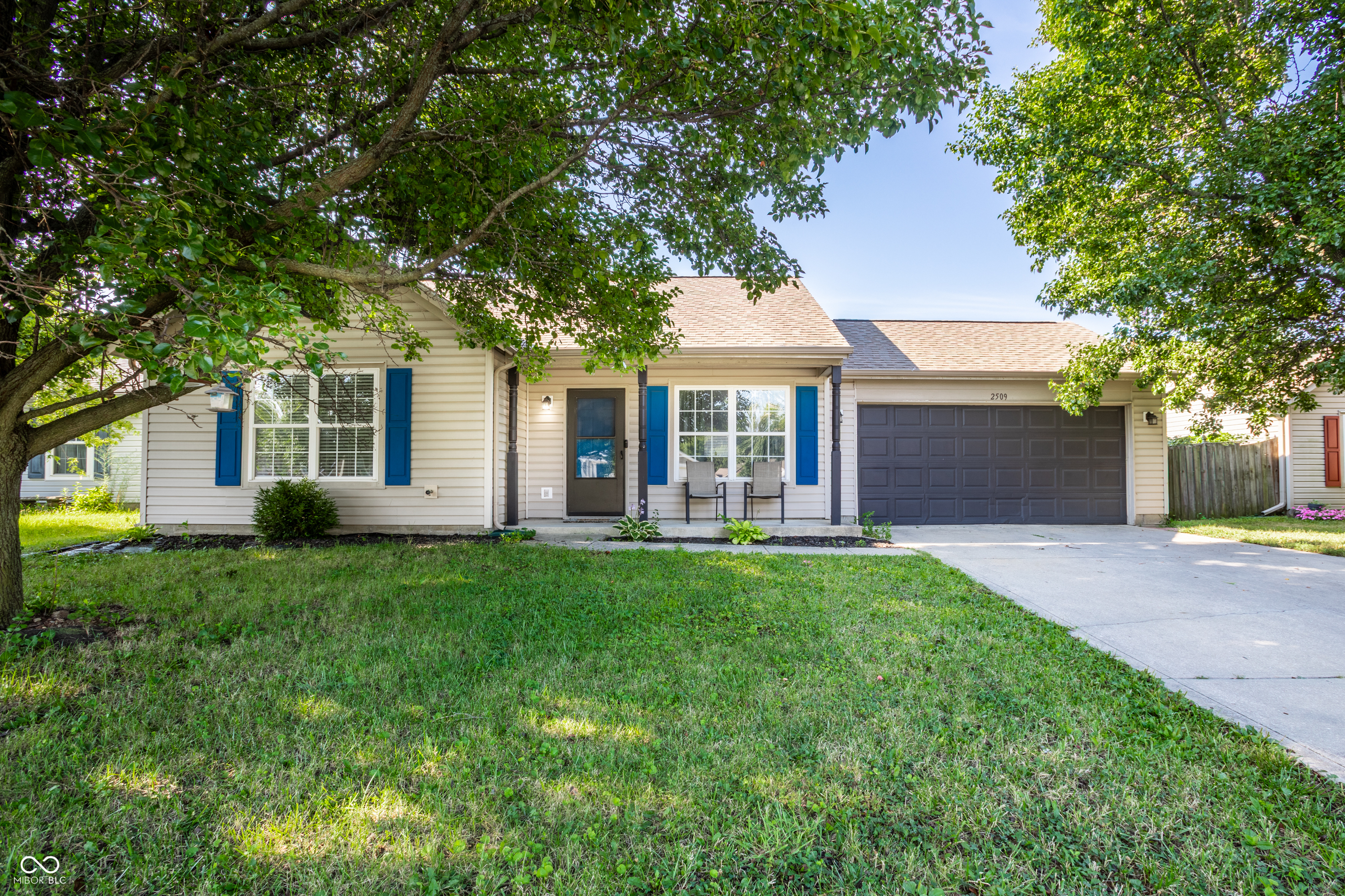 2509 Bristlecone Drive Property Photo 1