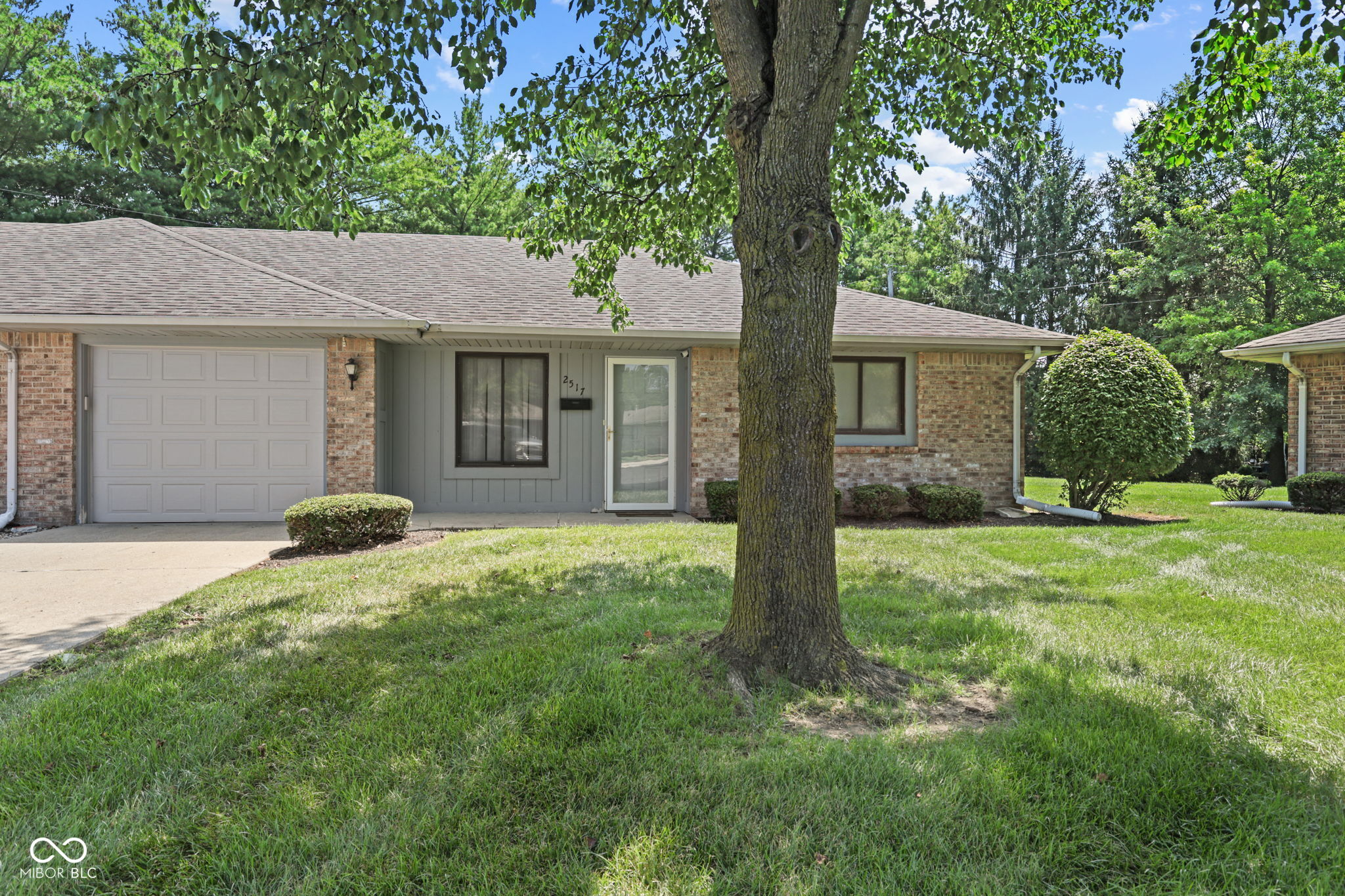 2517 Eric Court Property Photo 1