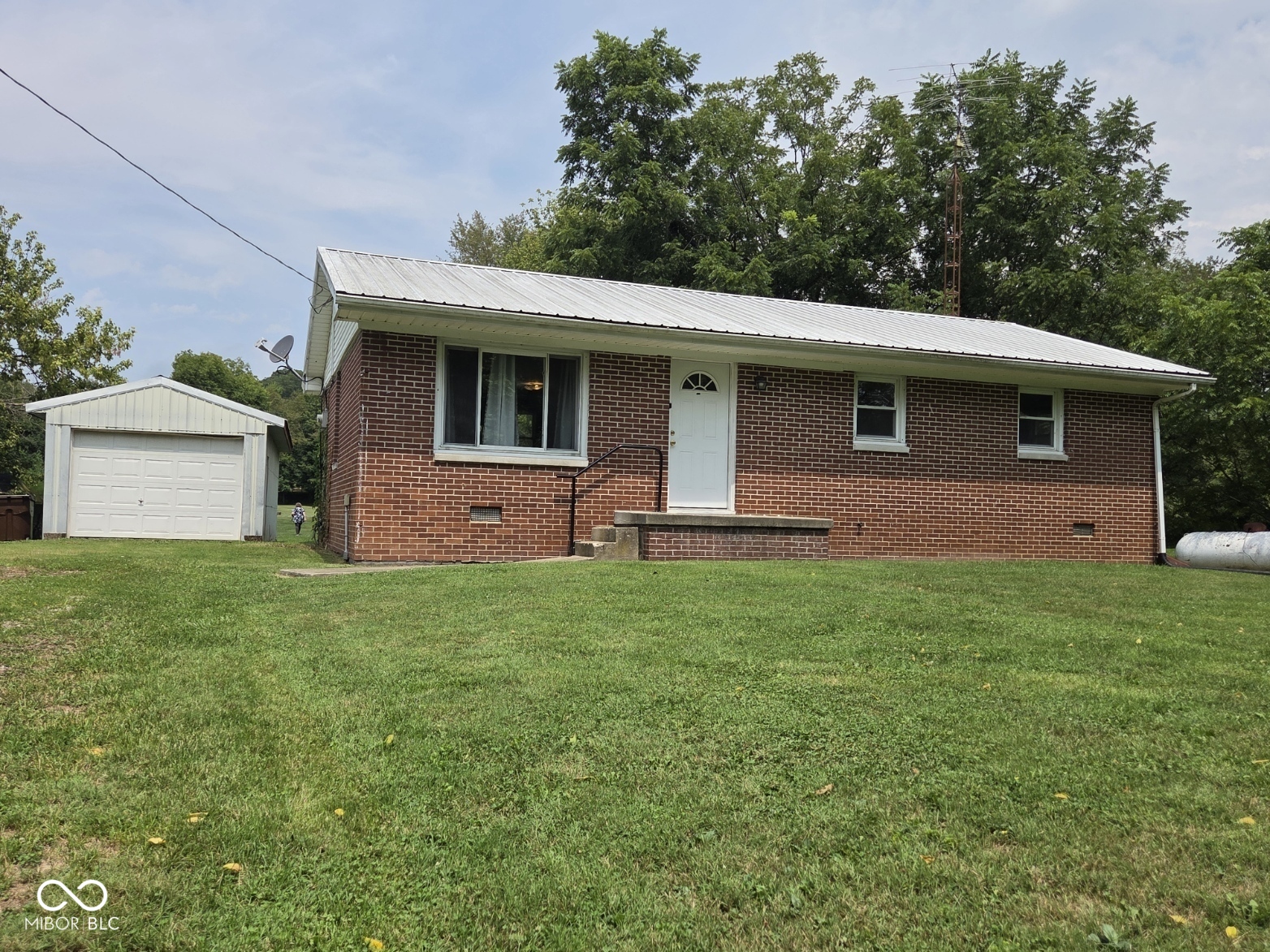 6280 E County Road 200 Property Photo 1