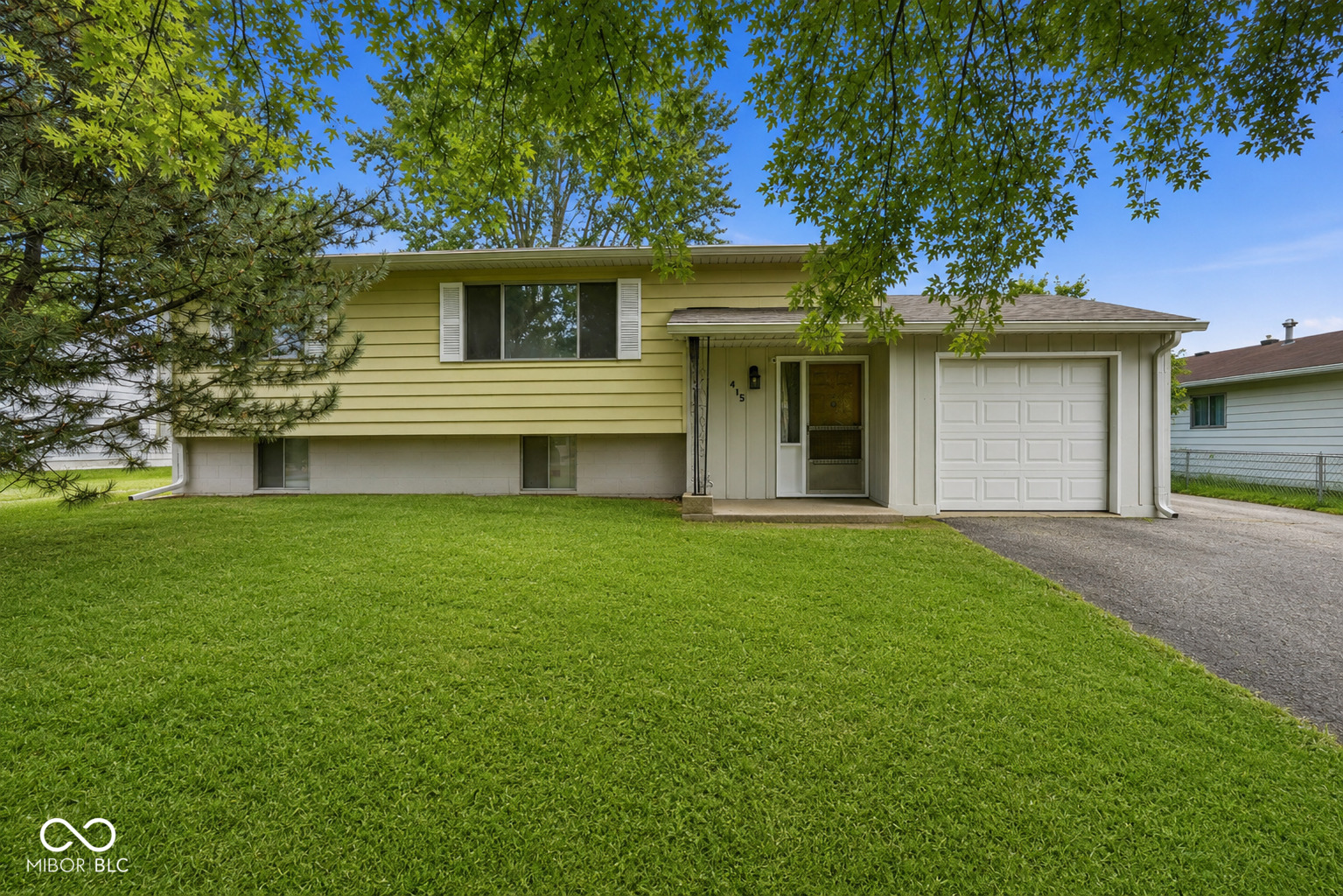 415 Lindley Avenue Property Photo 1