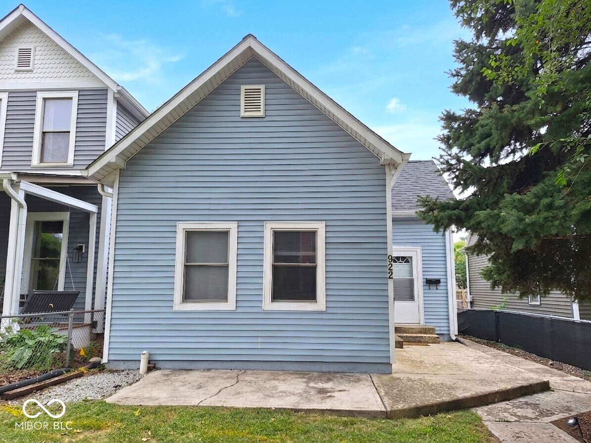 922 Greer Street