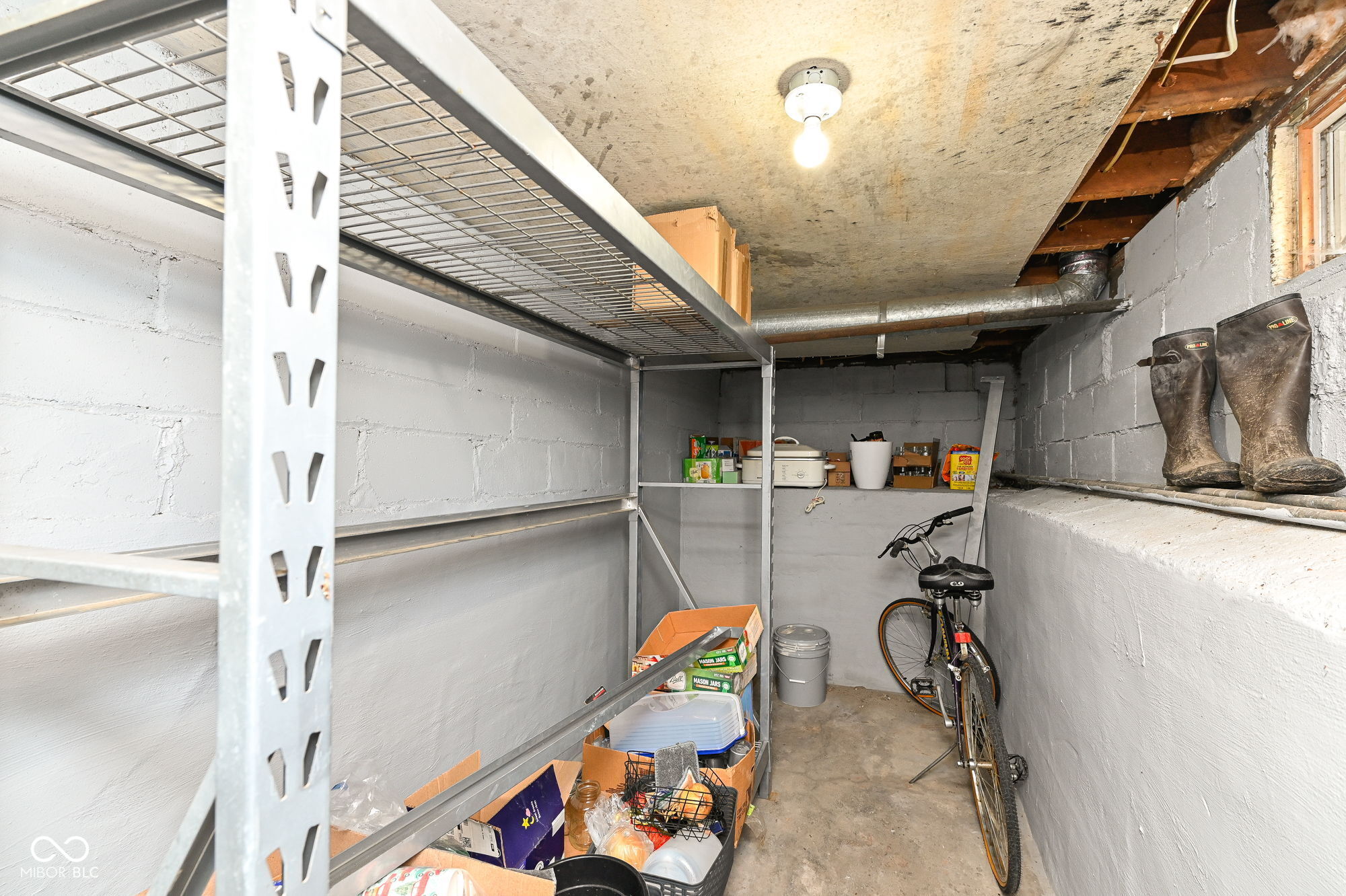 232 E State Street Property Photo 33