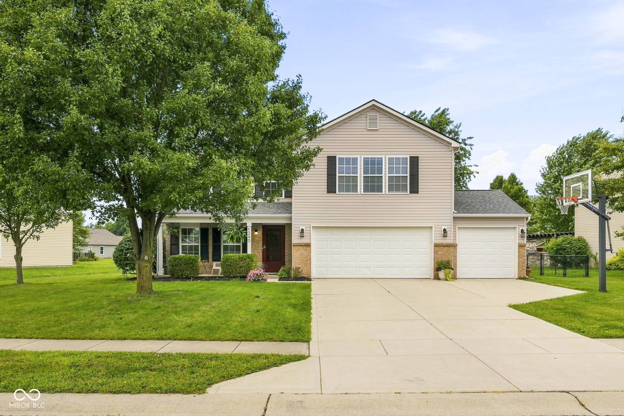 1240 Highland Lake Way Property Photo 1
