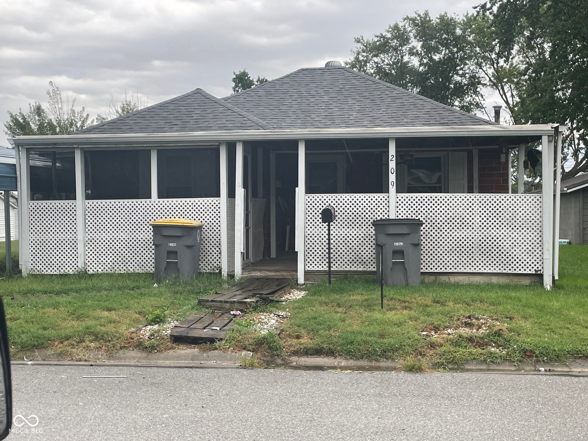 209 Schepman Property Photo 1