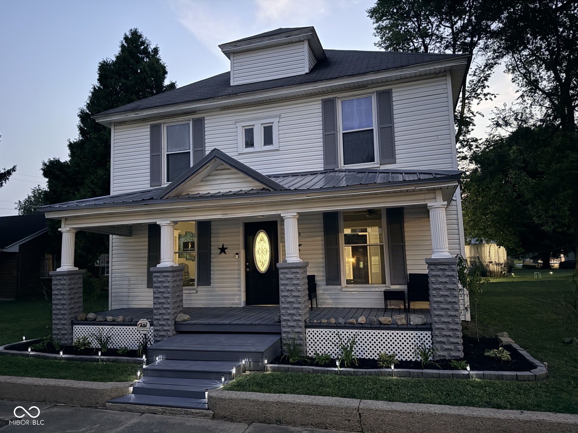 105 S Broad Property Photo 1