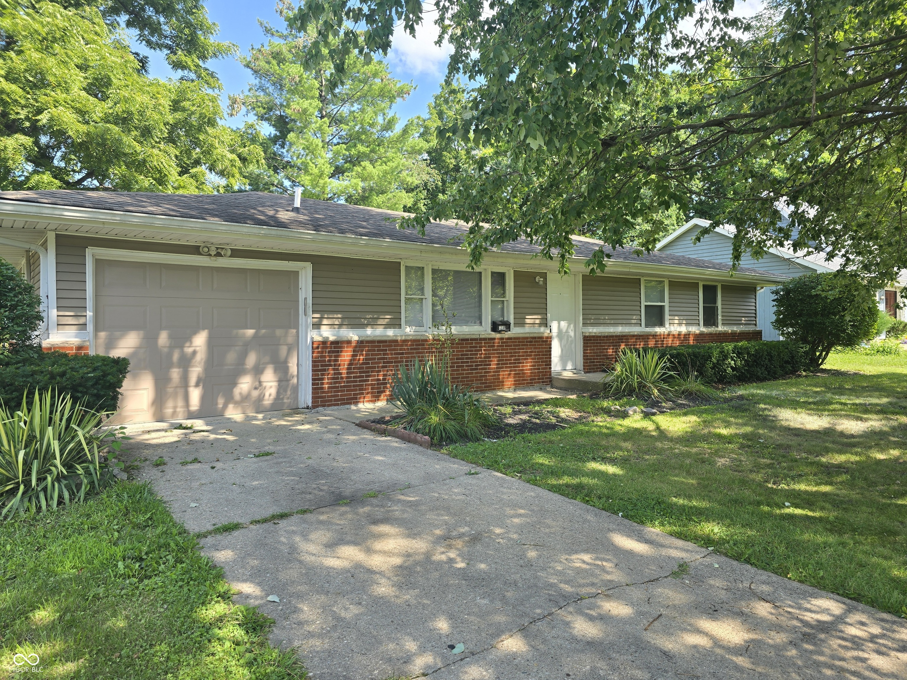 1230 Oakland Drive Property Photo 1