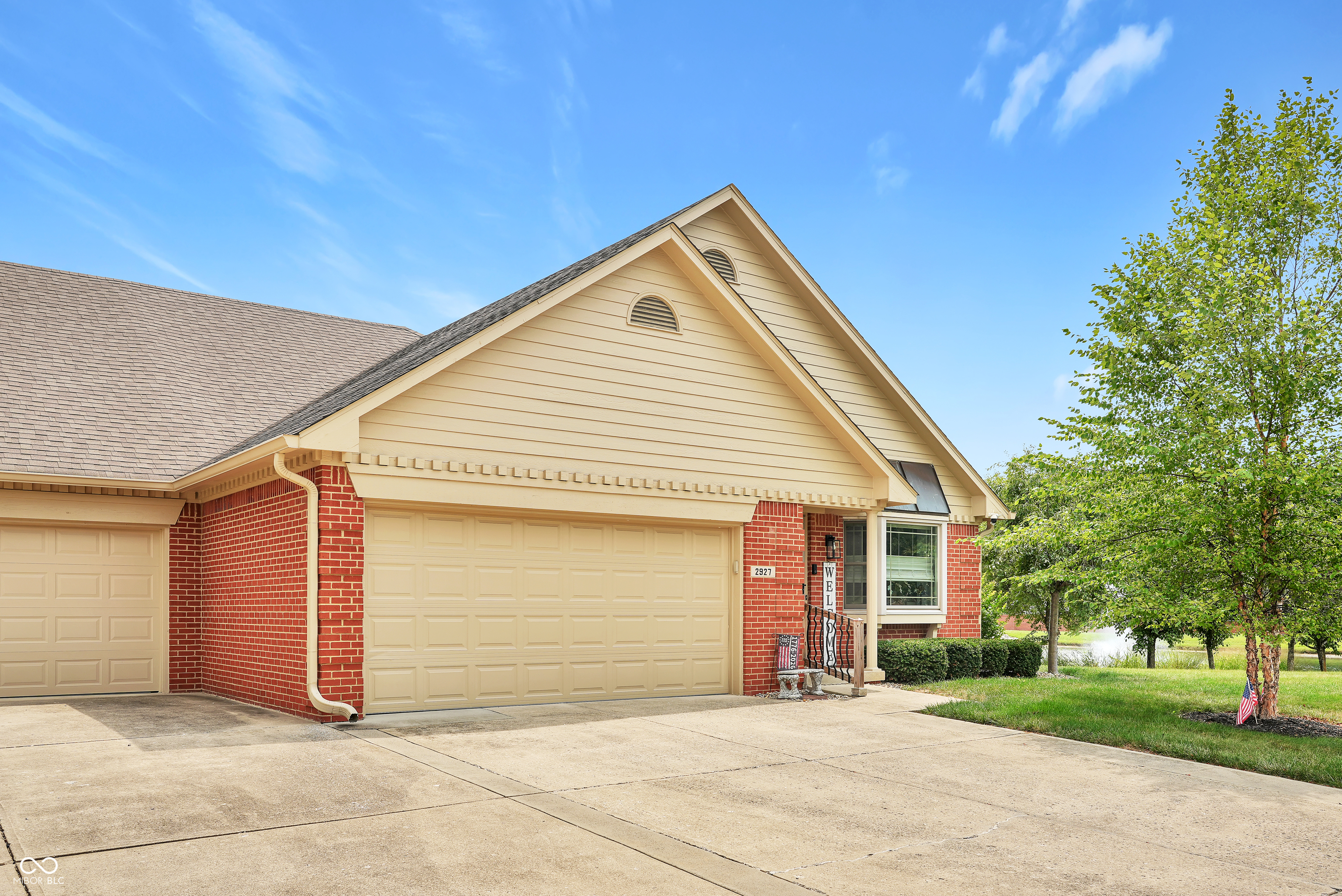 2927 Colony Lake West Drive Property Photo 1