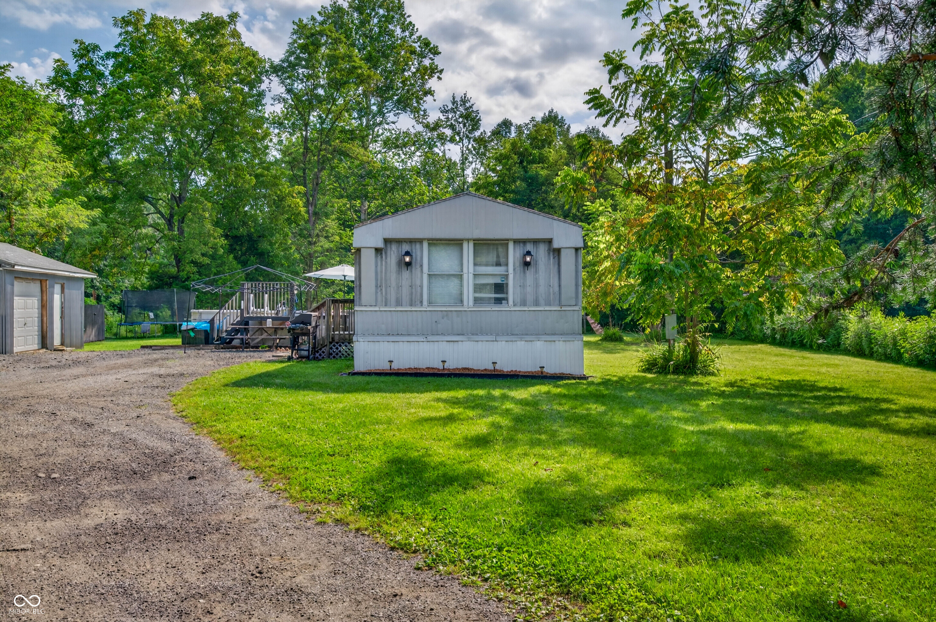 8520 E Us Highway 50 Property Photo 1