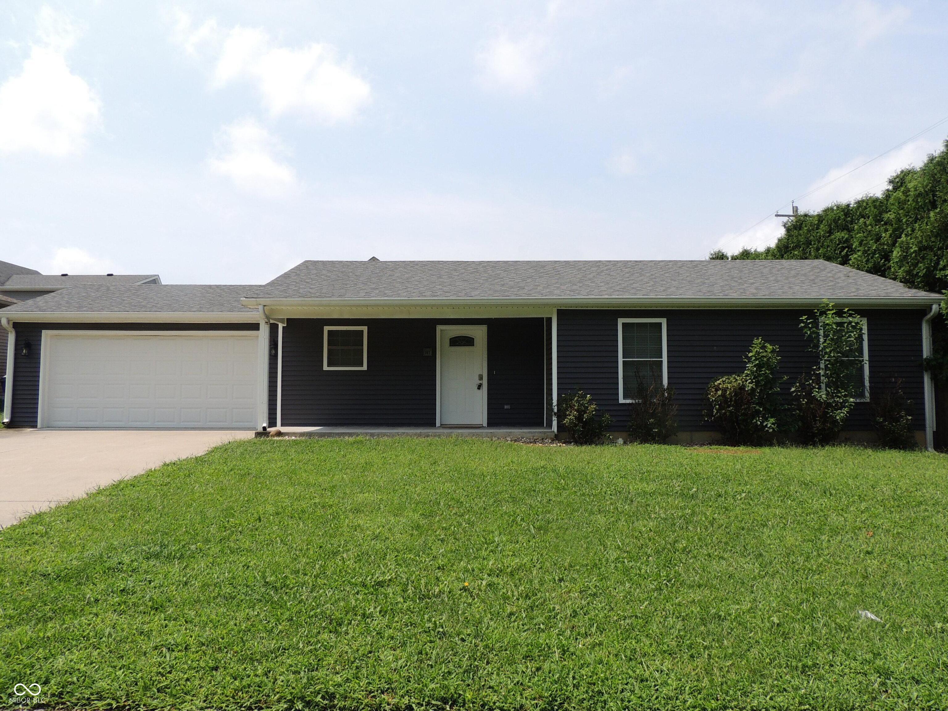 903 S Creek Drive Property Photo 1