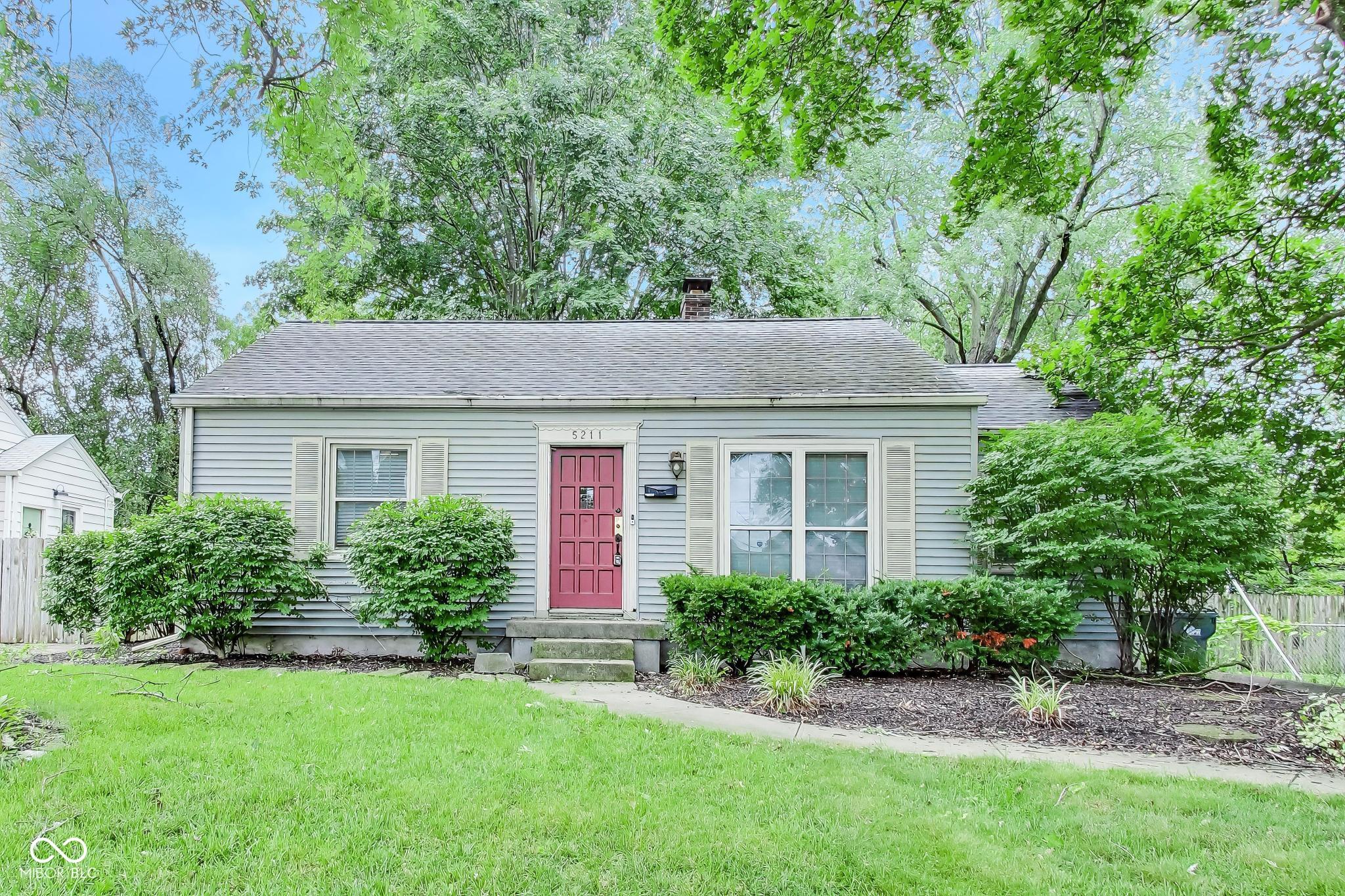 5211 Rosslyn Avenue Property Photo 1