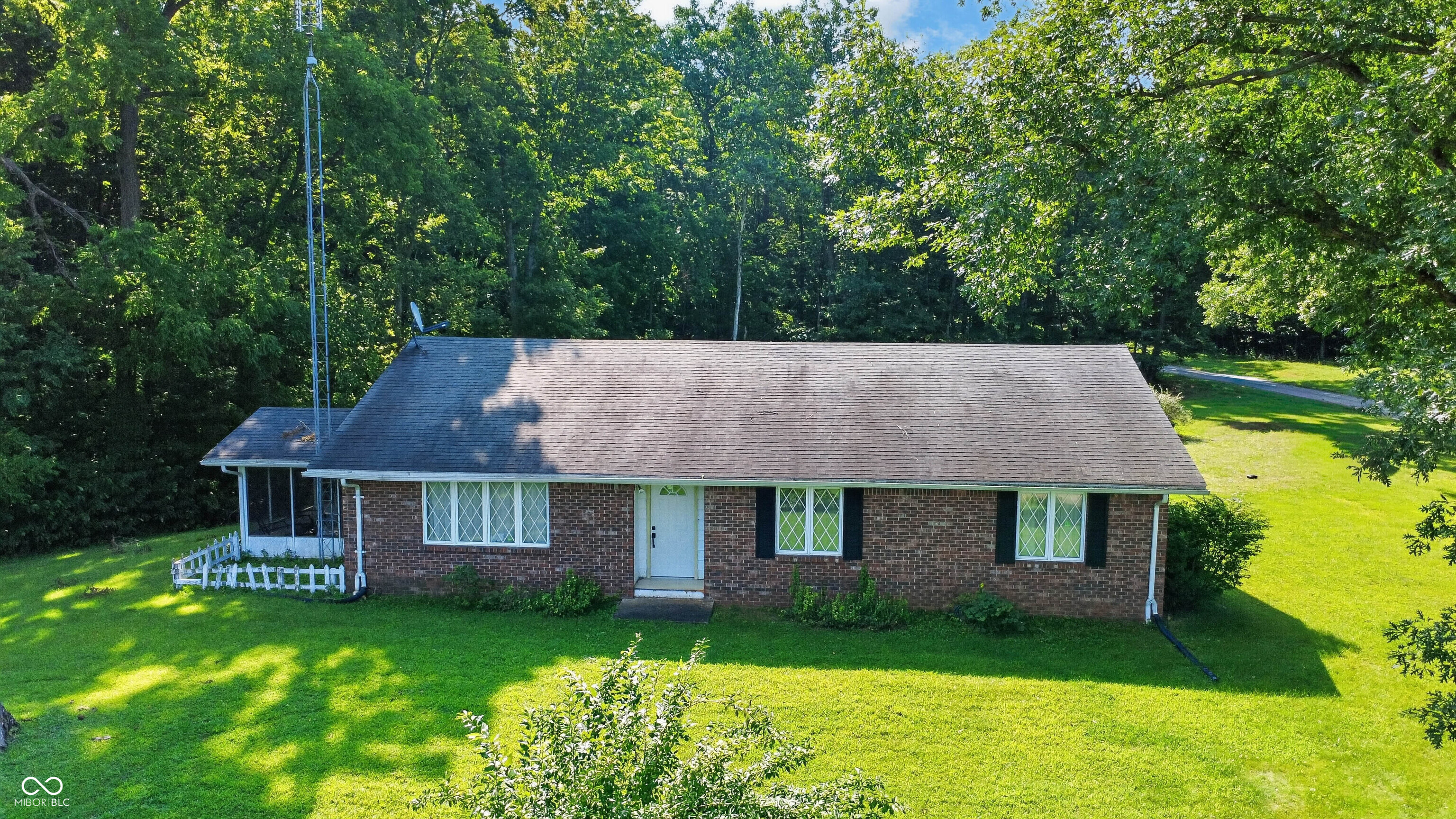 1234 E Denman Road Property Photo 1