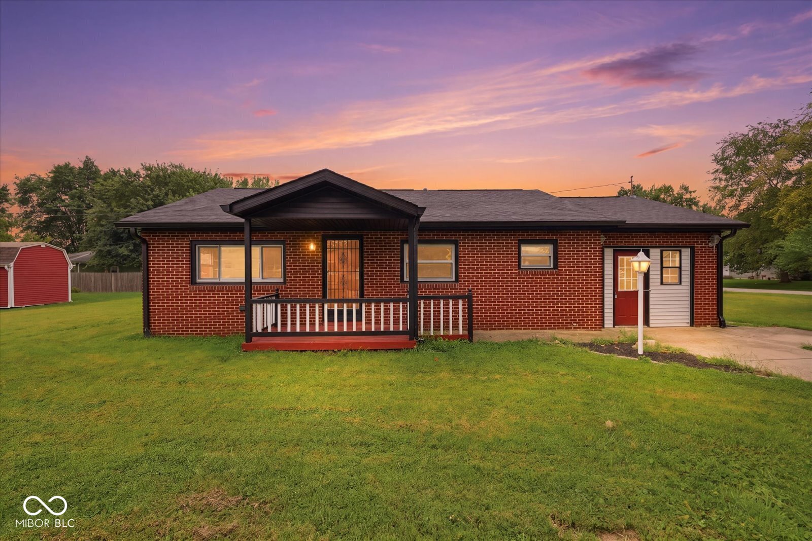 875 W Highland Drive