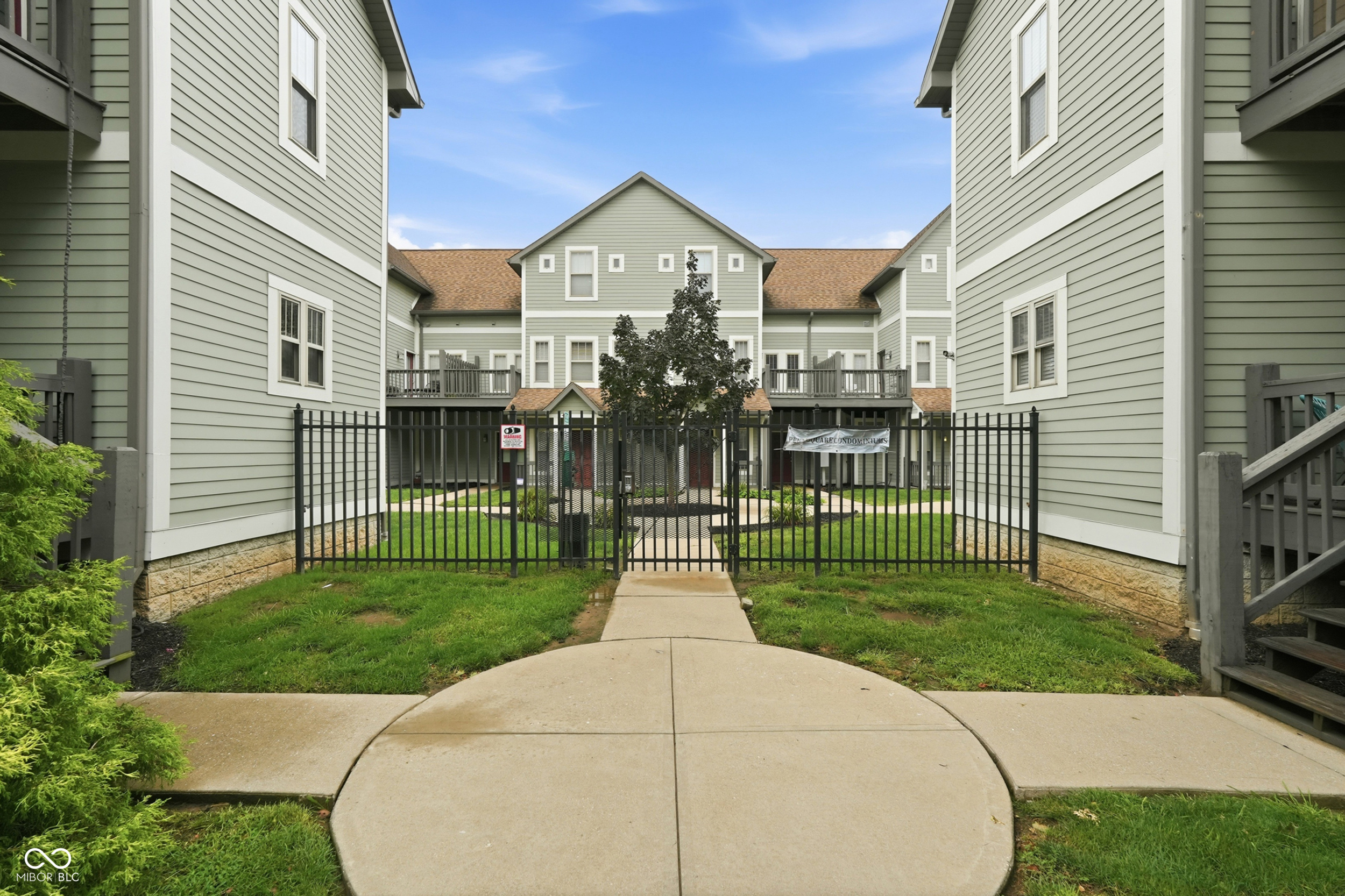 2241 N Scioto Street 3