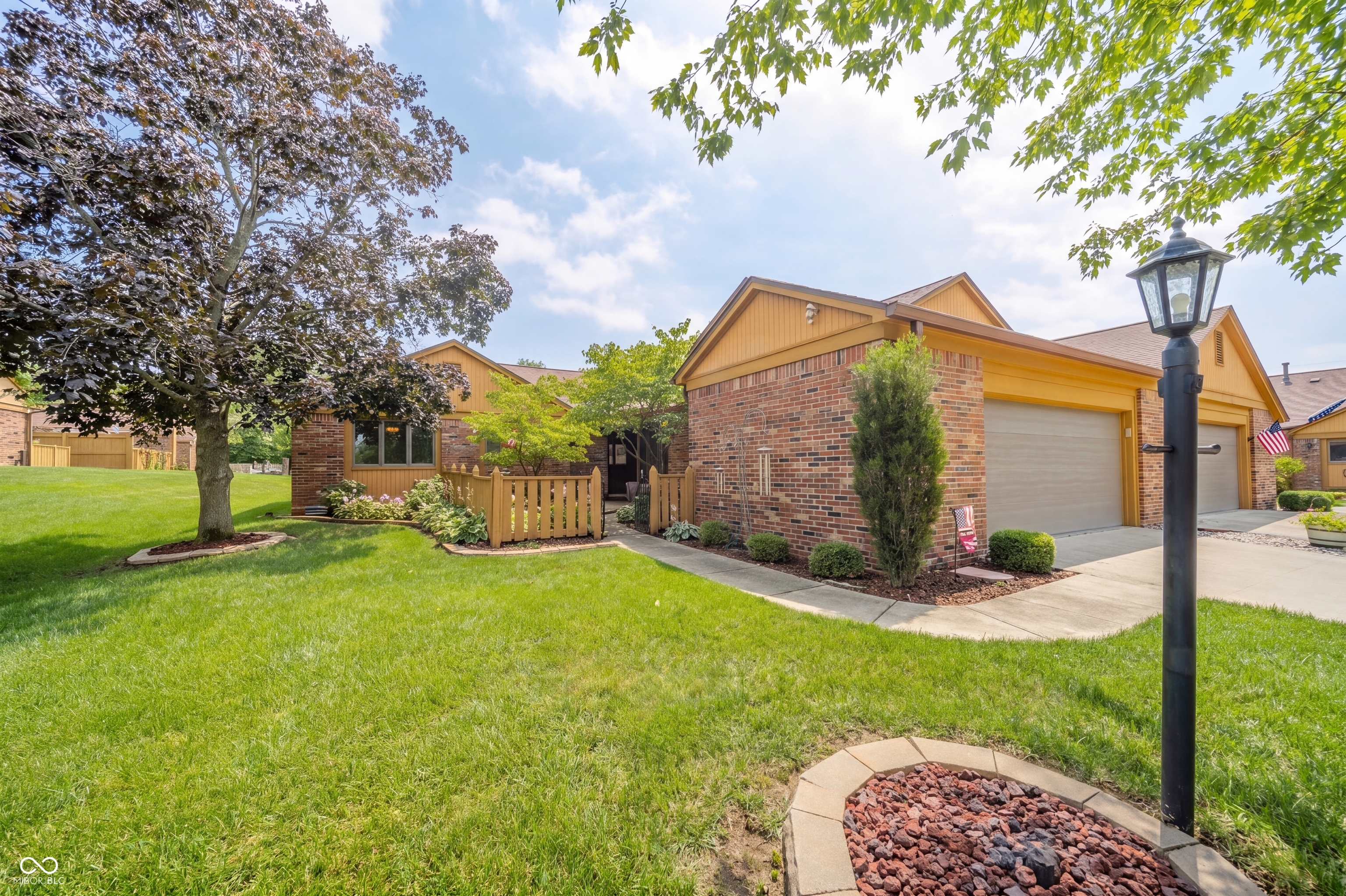 136 College Parkway Property Photo 1