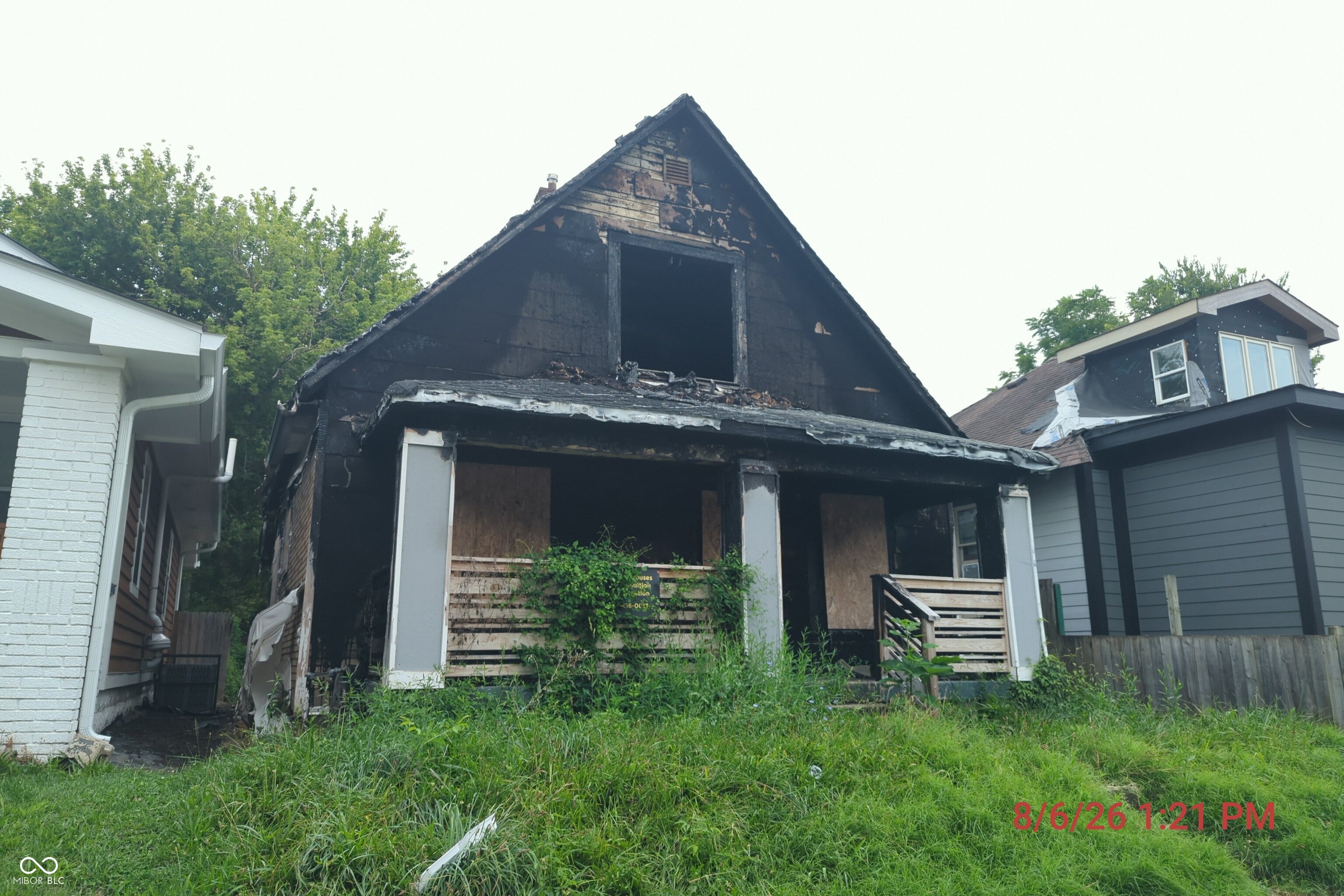 921 N Oxford Street Property Photo 1