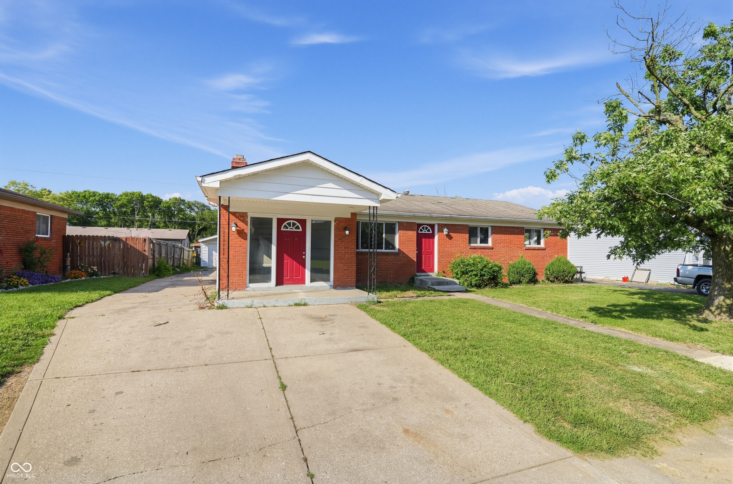 5532 Linda Lane Property Photo 1