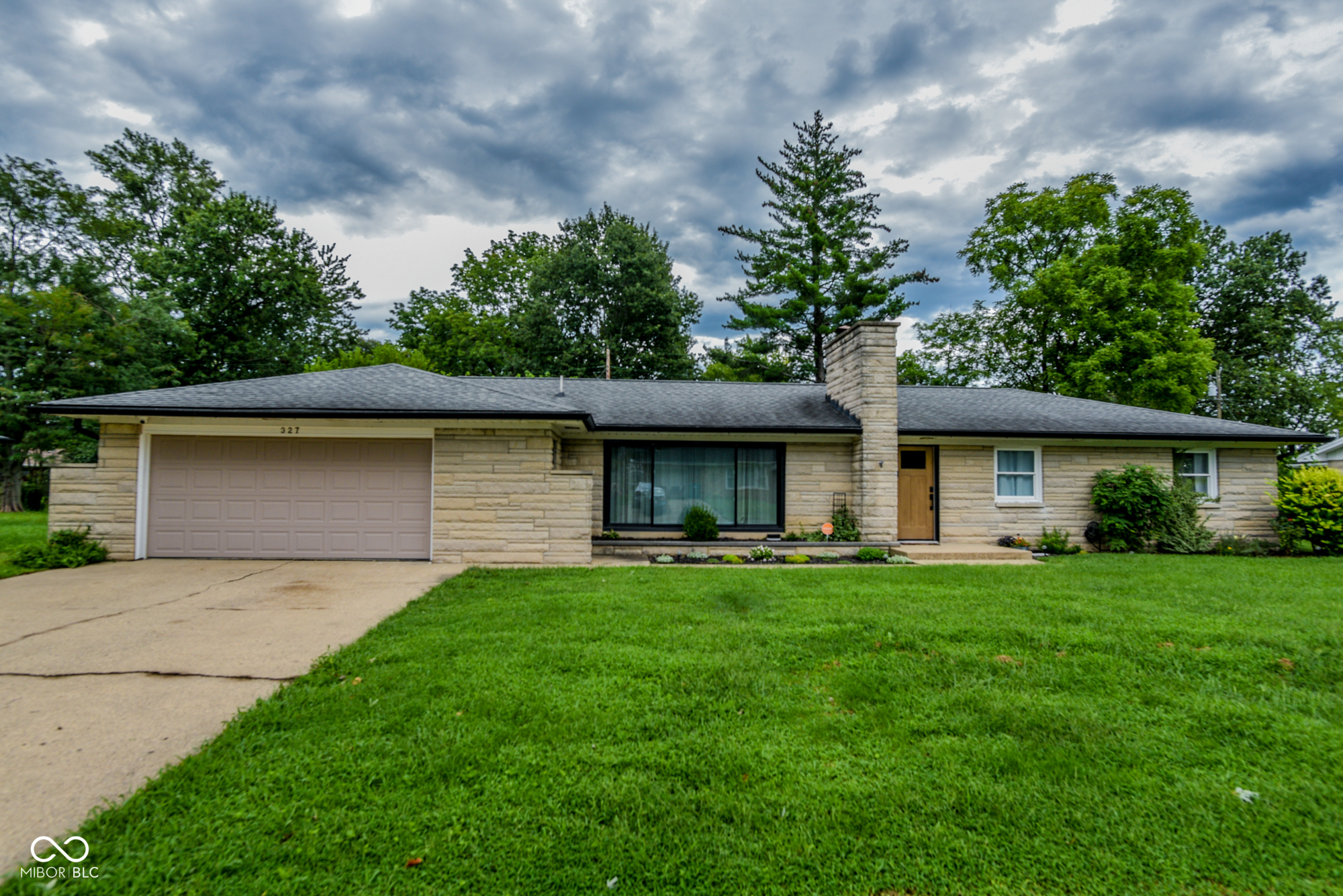 327 Brookside Lane Property Photo 1
