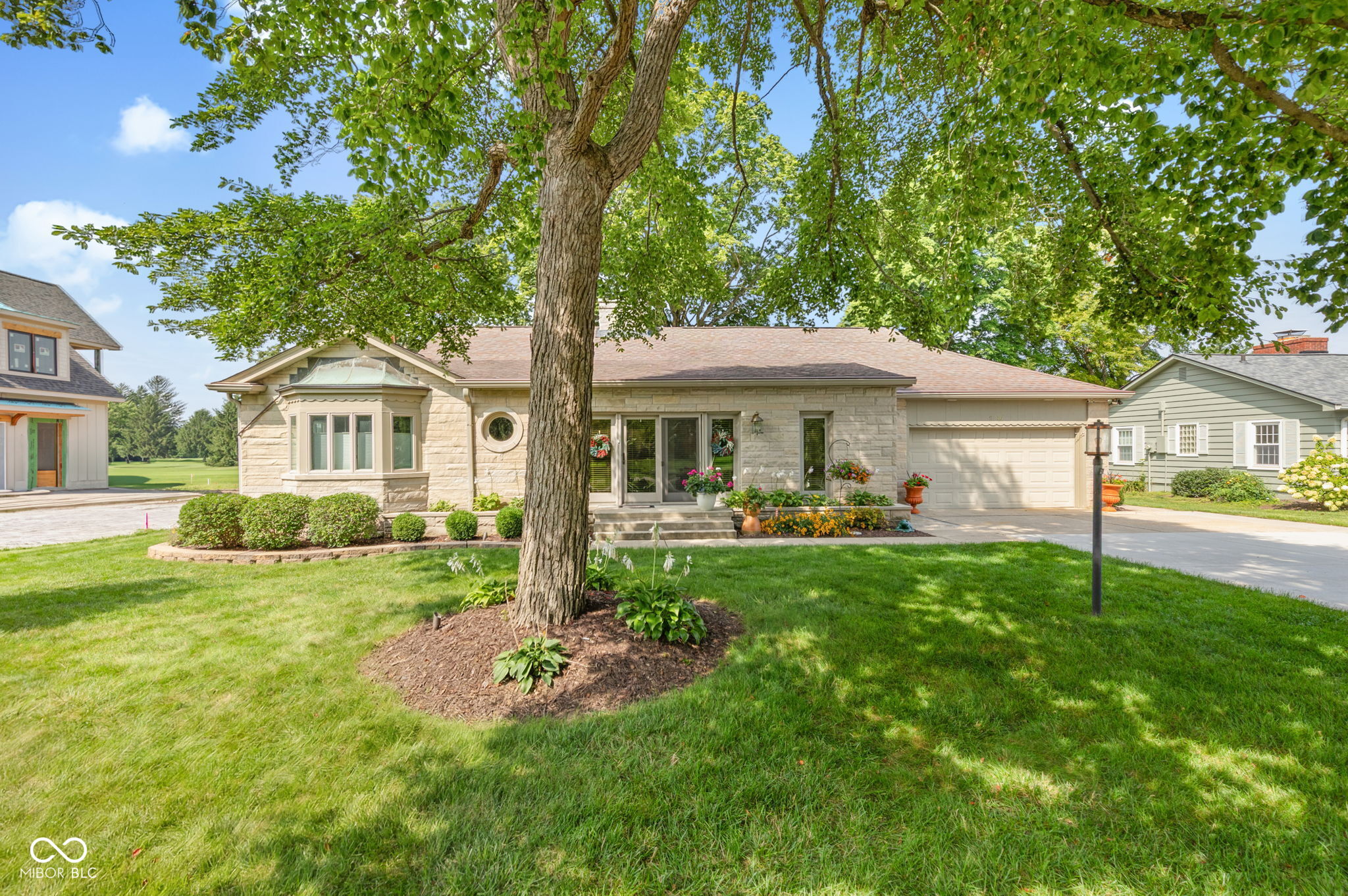2218 Elmwood Drive Property Photo 1