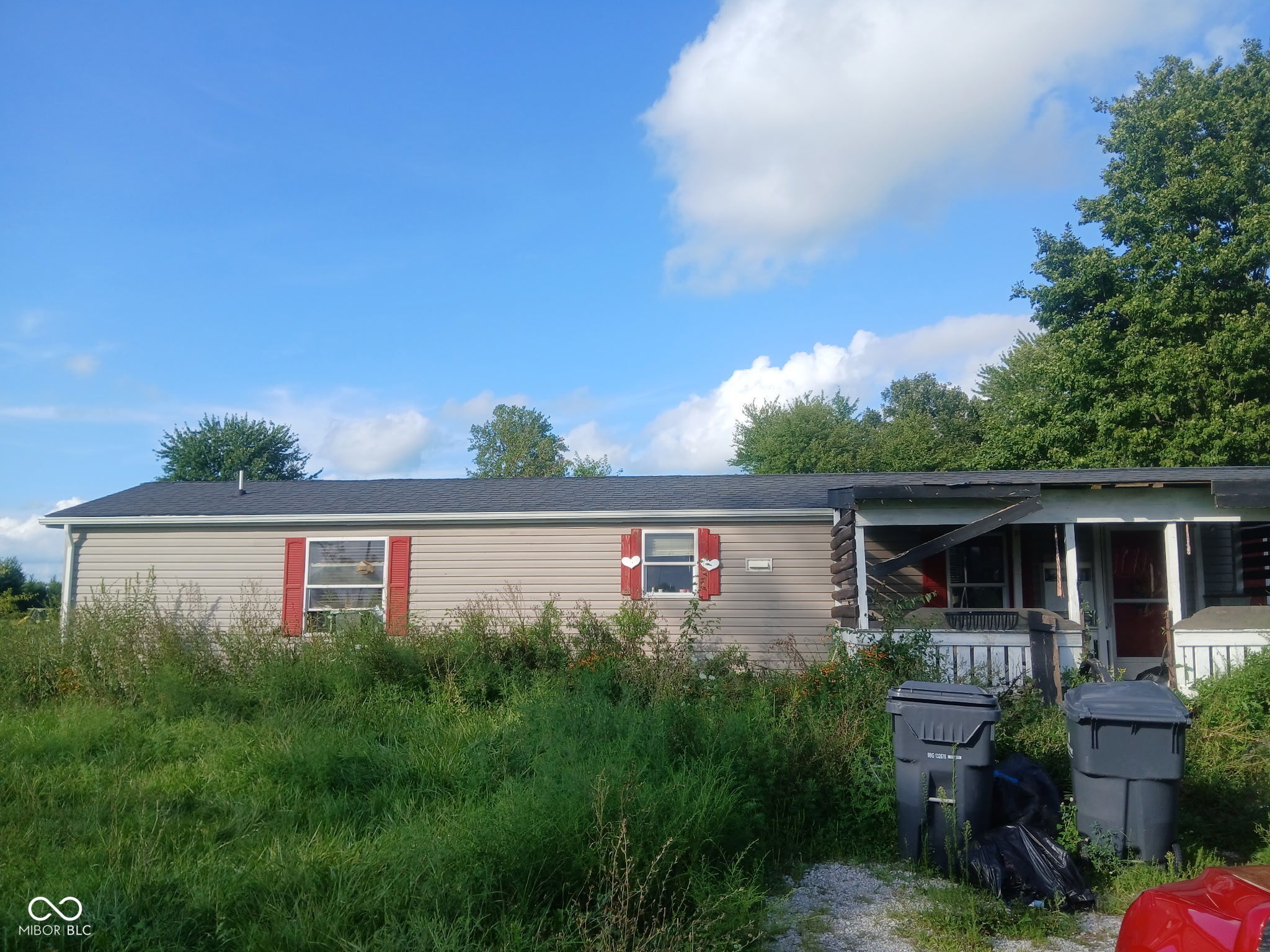 6119 E 400 Property Photo 1