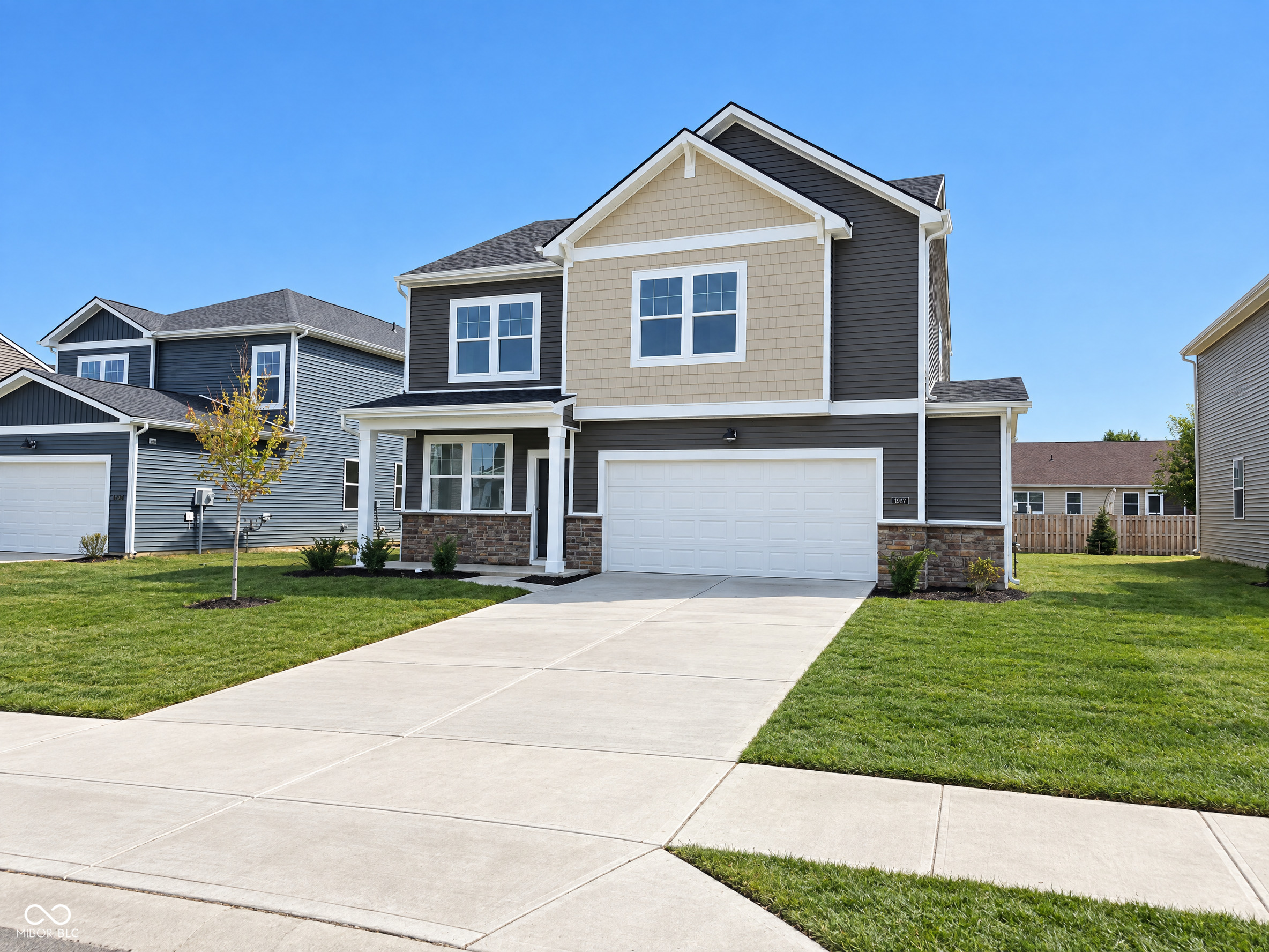 3879 Riverstone Drive Property Photo 1