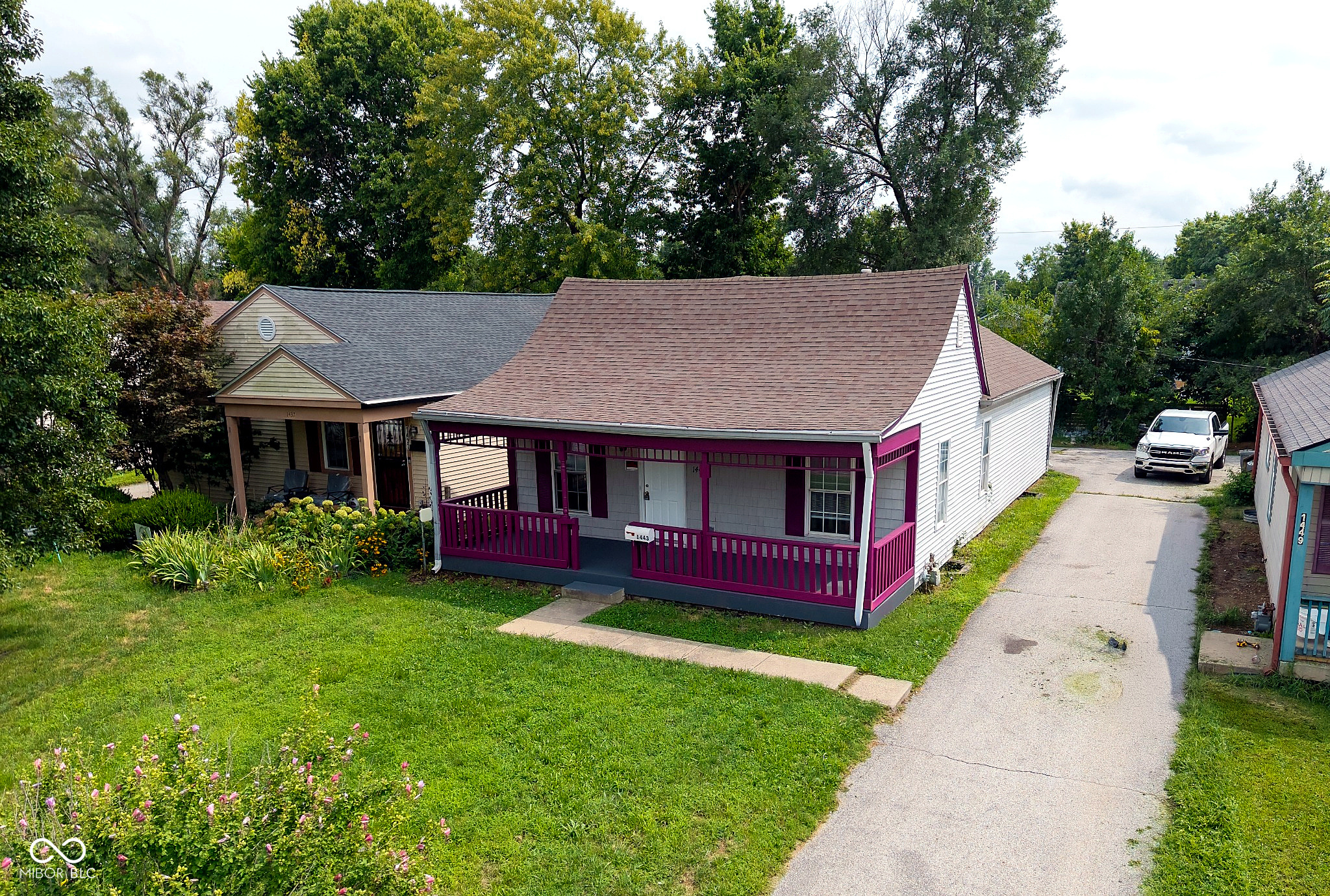 1443 W 29th Street Property Photo 1