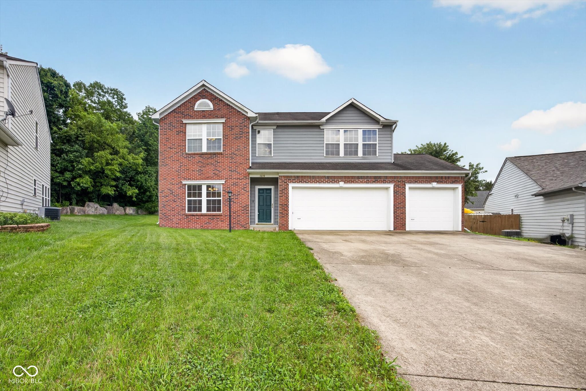 1400 W Caber Court Property Photo 1