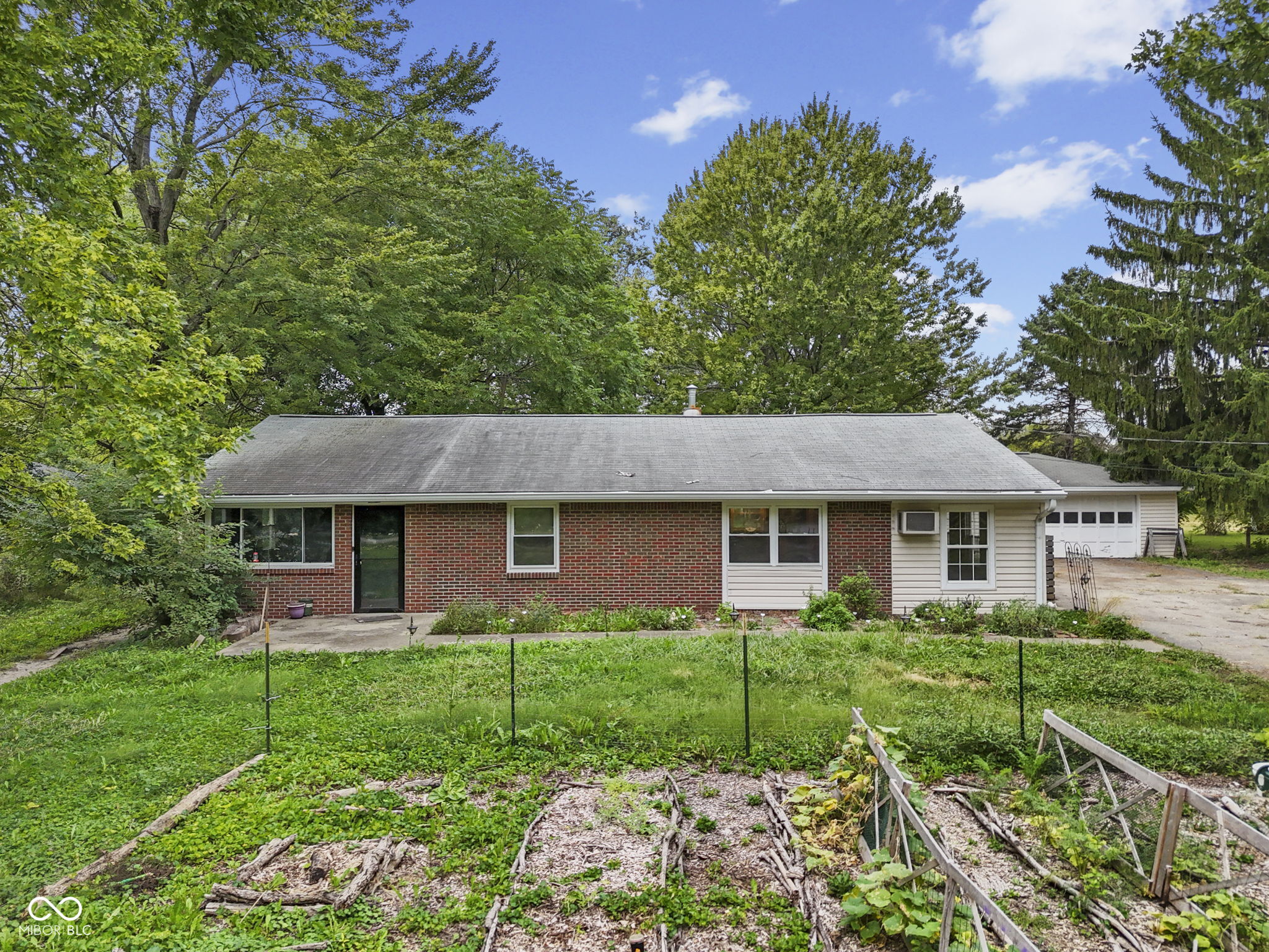 4646 Woodland Drive Property Photo 1