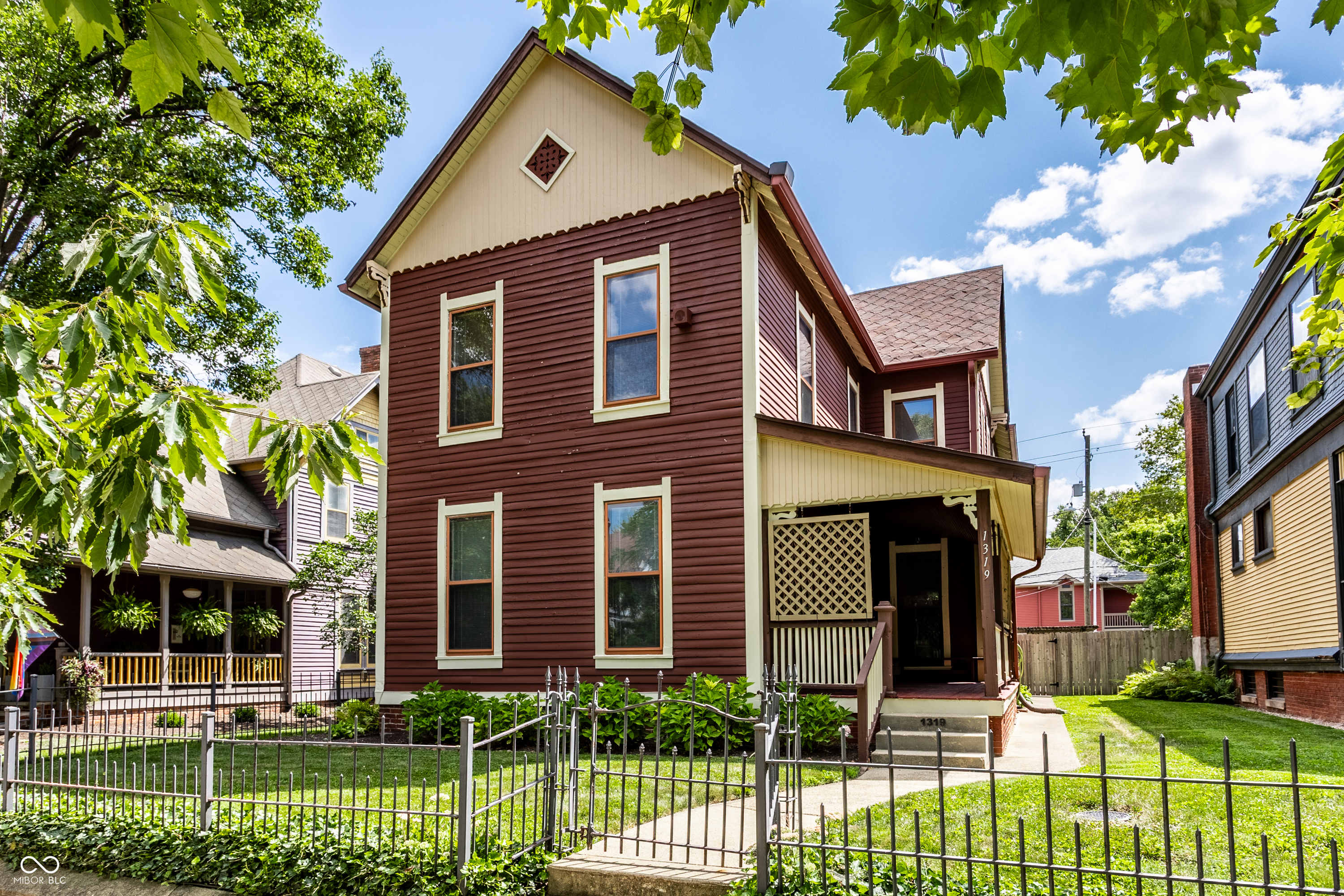 1319 N Alabama