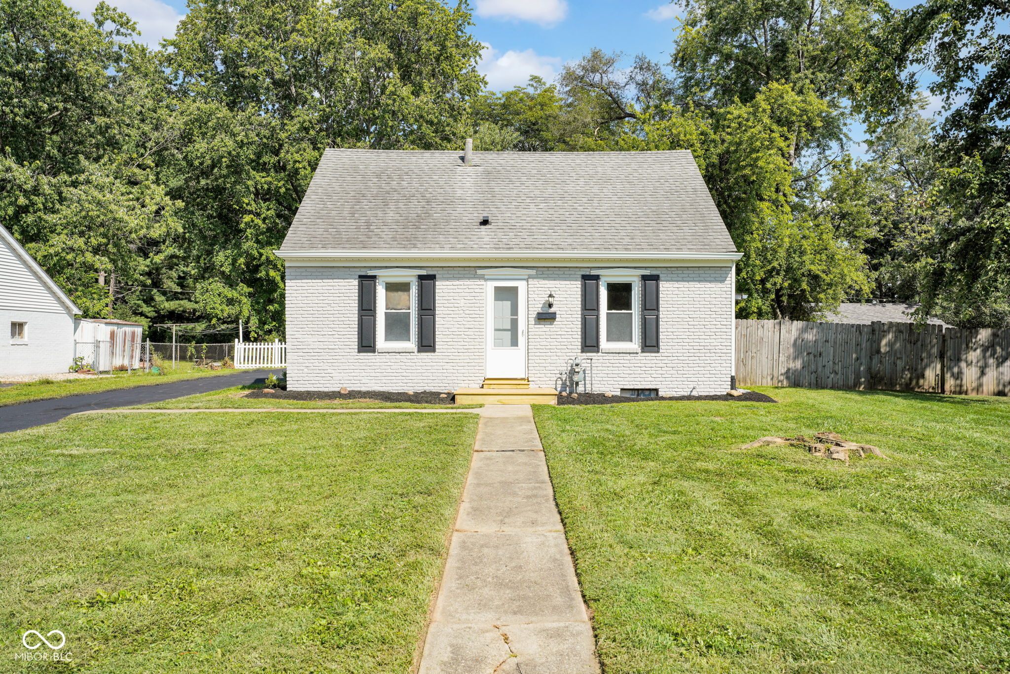 3415 Westenedge Drive Property Photo 1