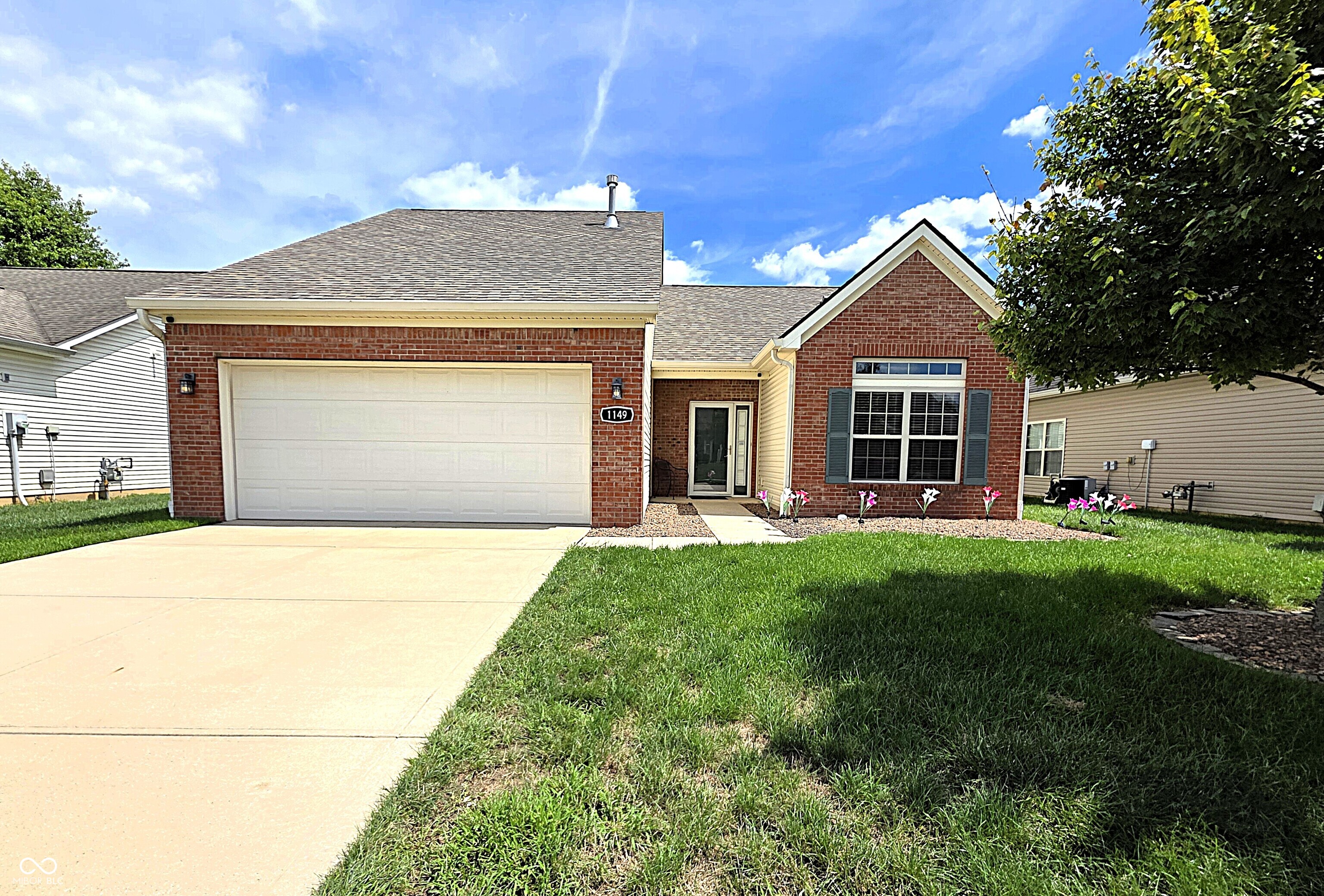 1149 Blue Bird Drive Property Photo 1