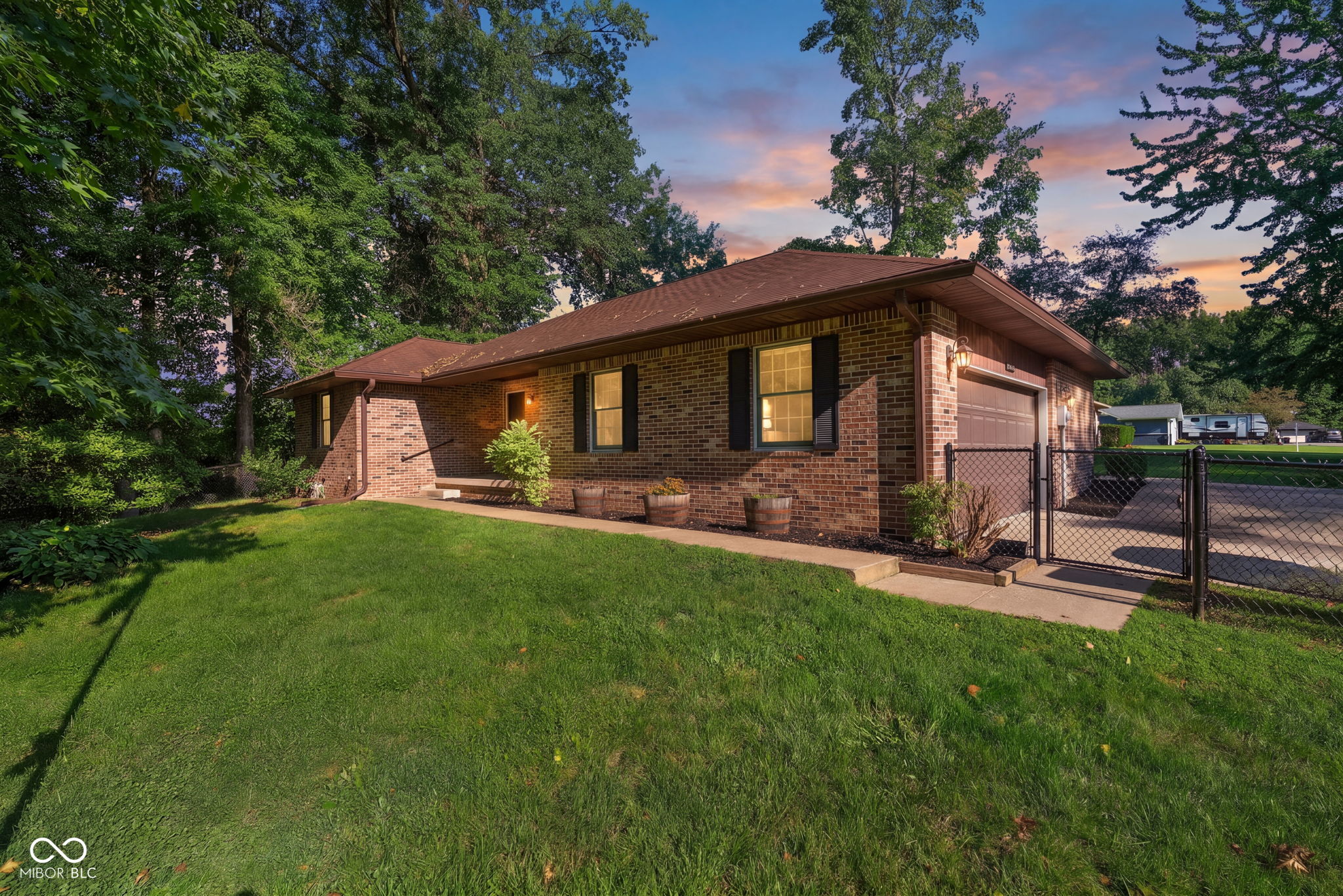 9397 N Bradley Lane Property Photo 1